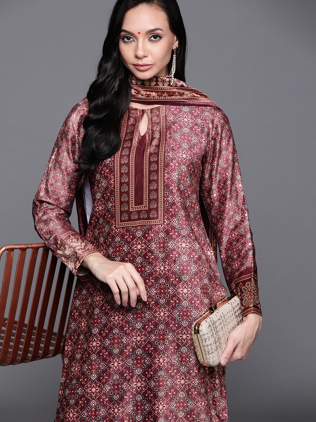 

Libas Women Brown Floral Printed Regular Velvet Kurta with Palazzos & With Dupatta