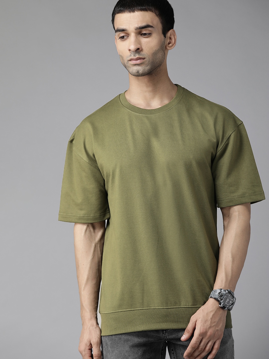 

Roadster Men Olive Green Relaxed Fit Sweatshirt