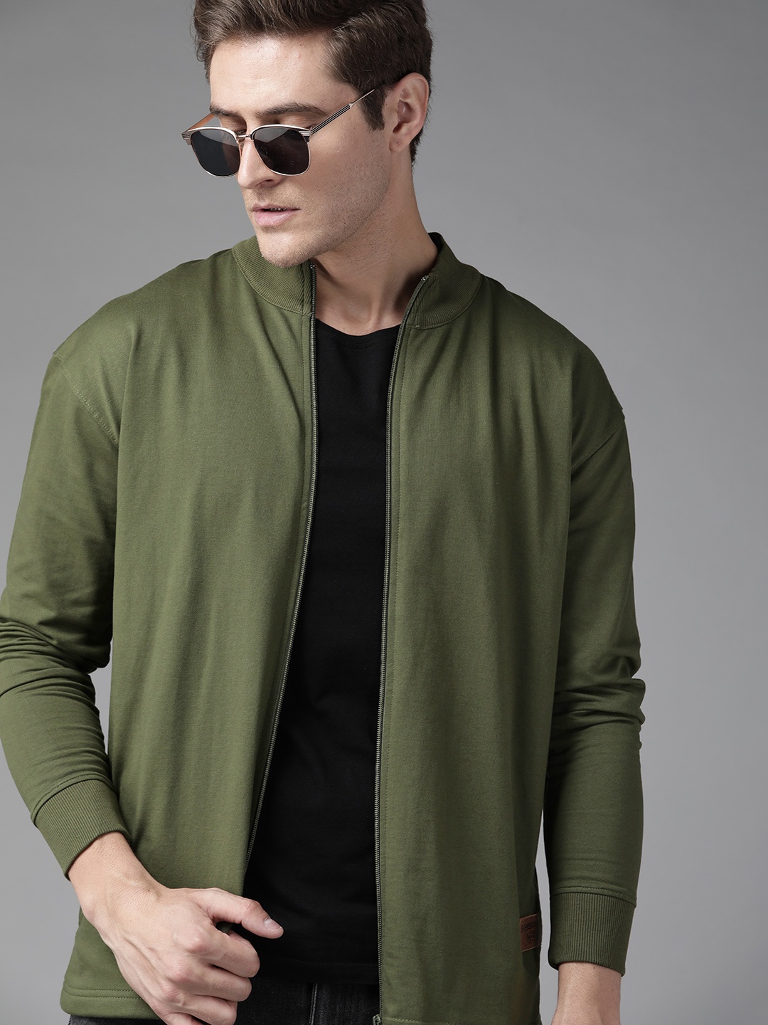

The Roadster Lifestyle Co Men Olive Green Relaxed Fit Sweatshirt