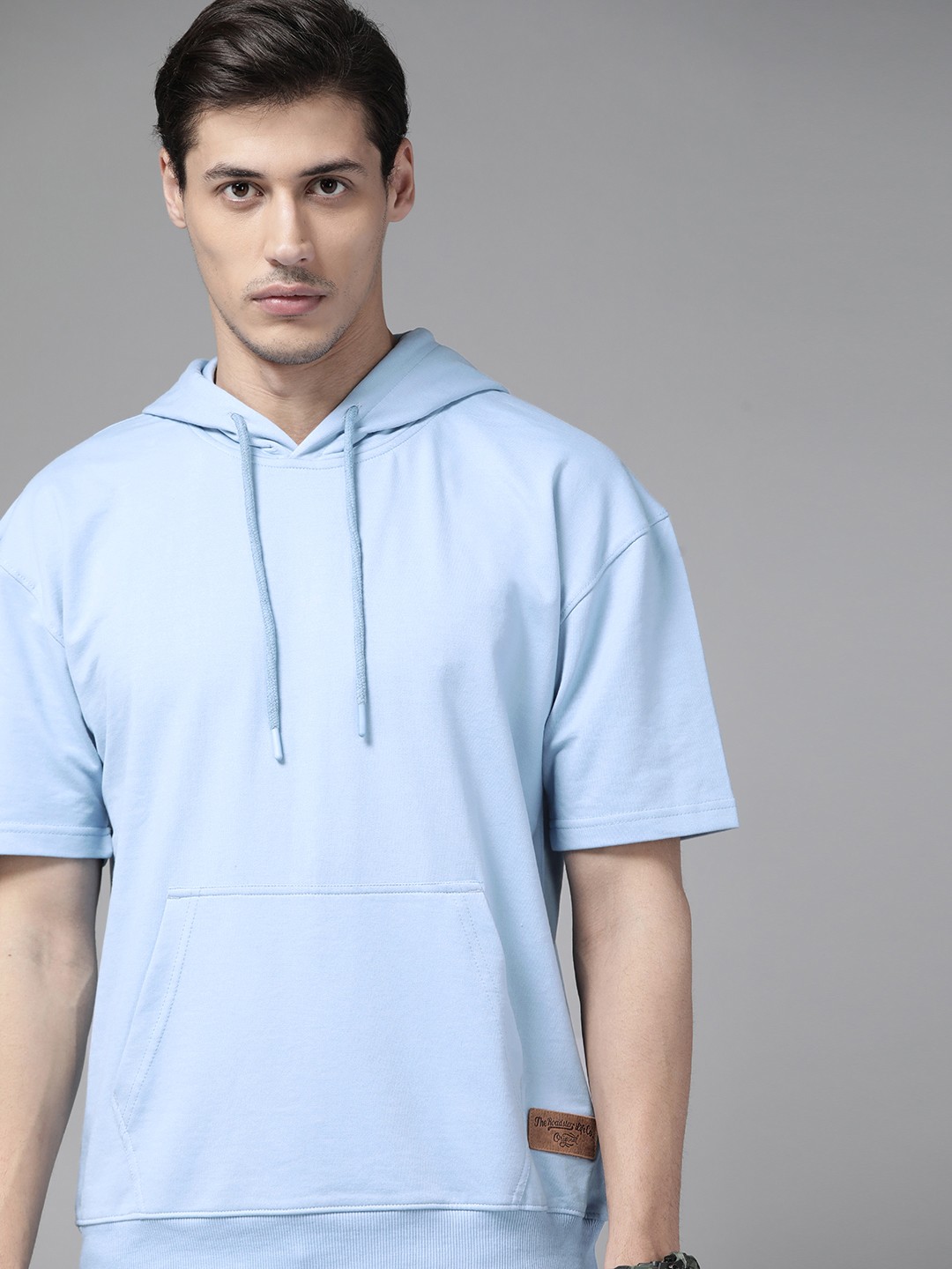 

The Roadster Lifestyle Co Men Blue Solid Hooded Relaxed Fit Sweatshirt