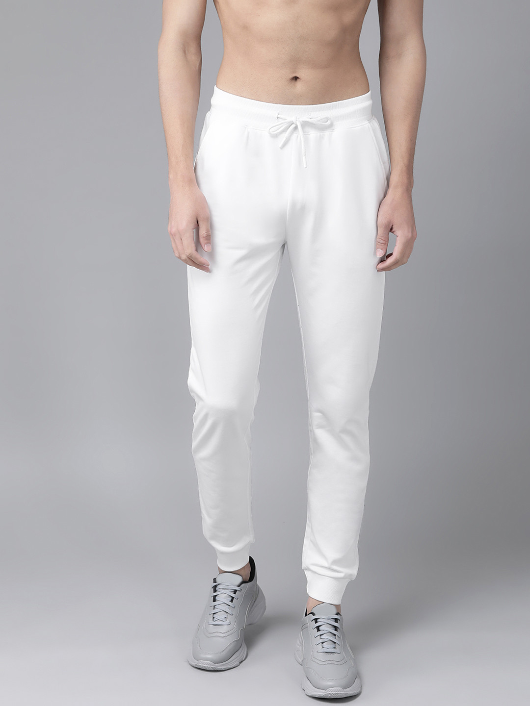

Roadster Men White Solid Joggers