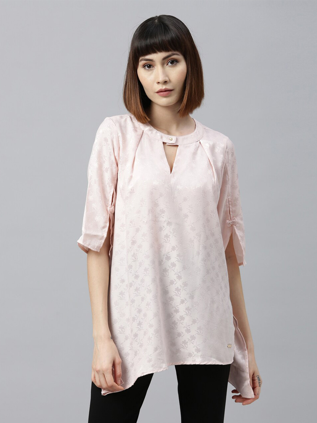 

Park Avenue Woman Pink Floral Keyhole Neck A-Line Top