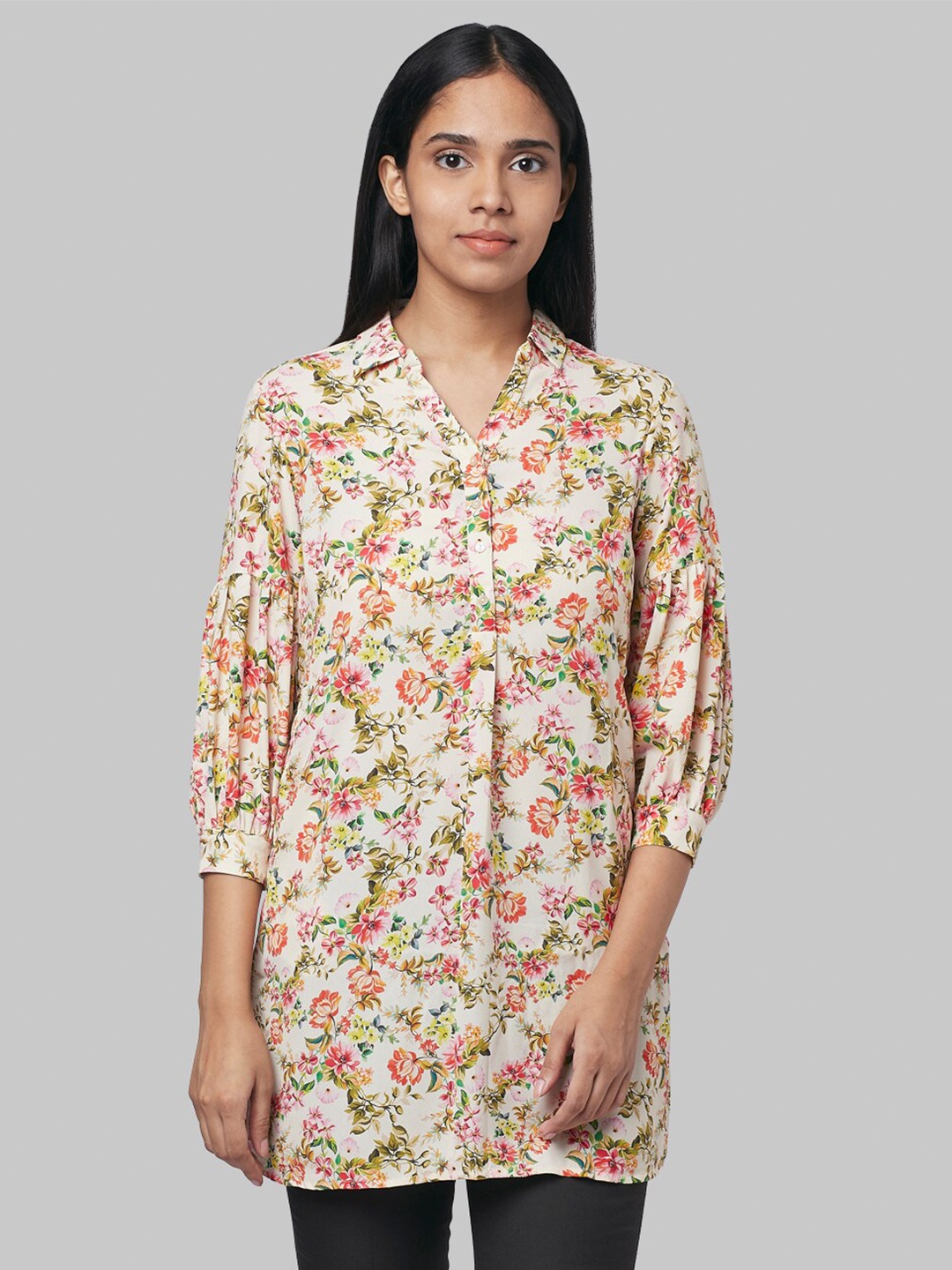 

Park Avenue Woman Cream-Coloured & Pink Floral Shirt Style Top