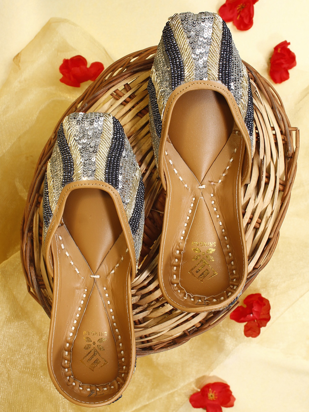 

Sringam Women Silver-Toned Printed Leather Ethnic Mojaris Flats