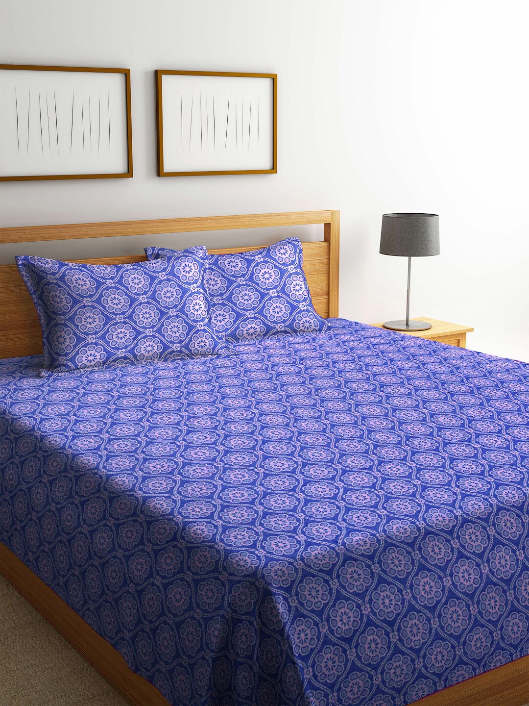 

KLOTTHE Blue & White Woven Design Cotton 1 Double King Bedcover With 2 Pillow Covers