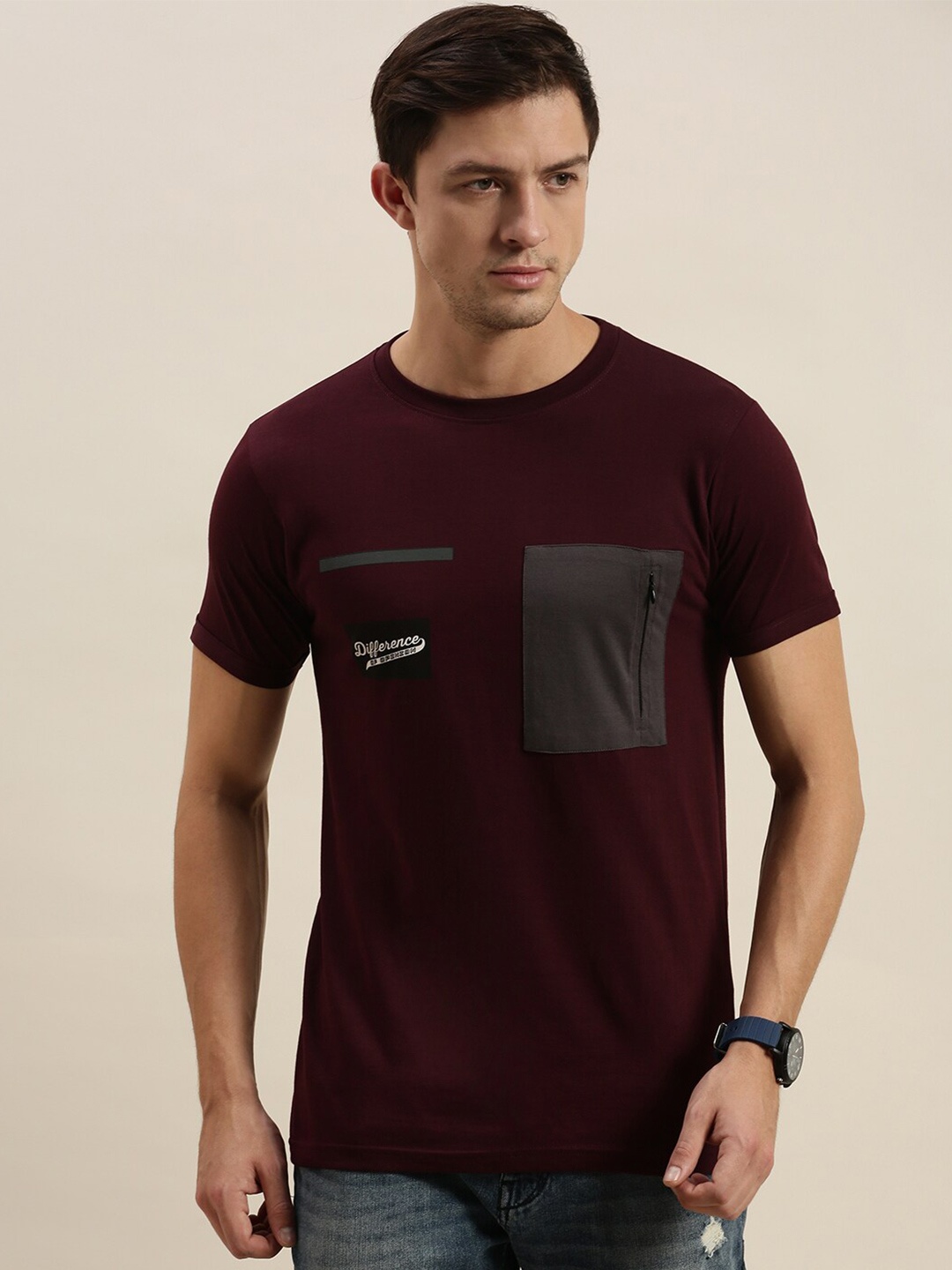 

Difference of Opinion Men Maroon Colourblocked Pockets T-shirt