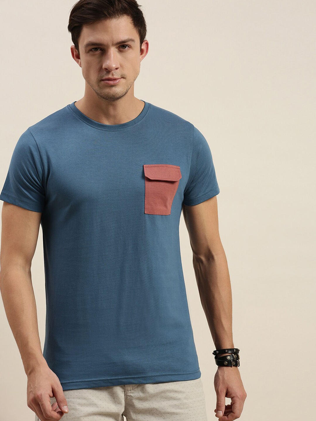 

Difference of Opinion Men Blue Colourblocked Pockets T-shirt