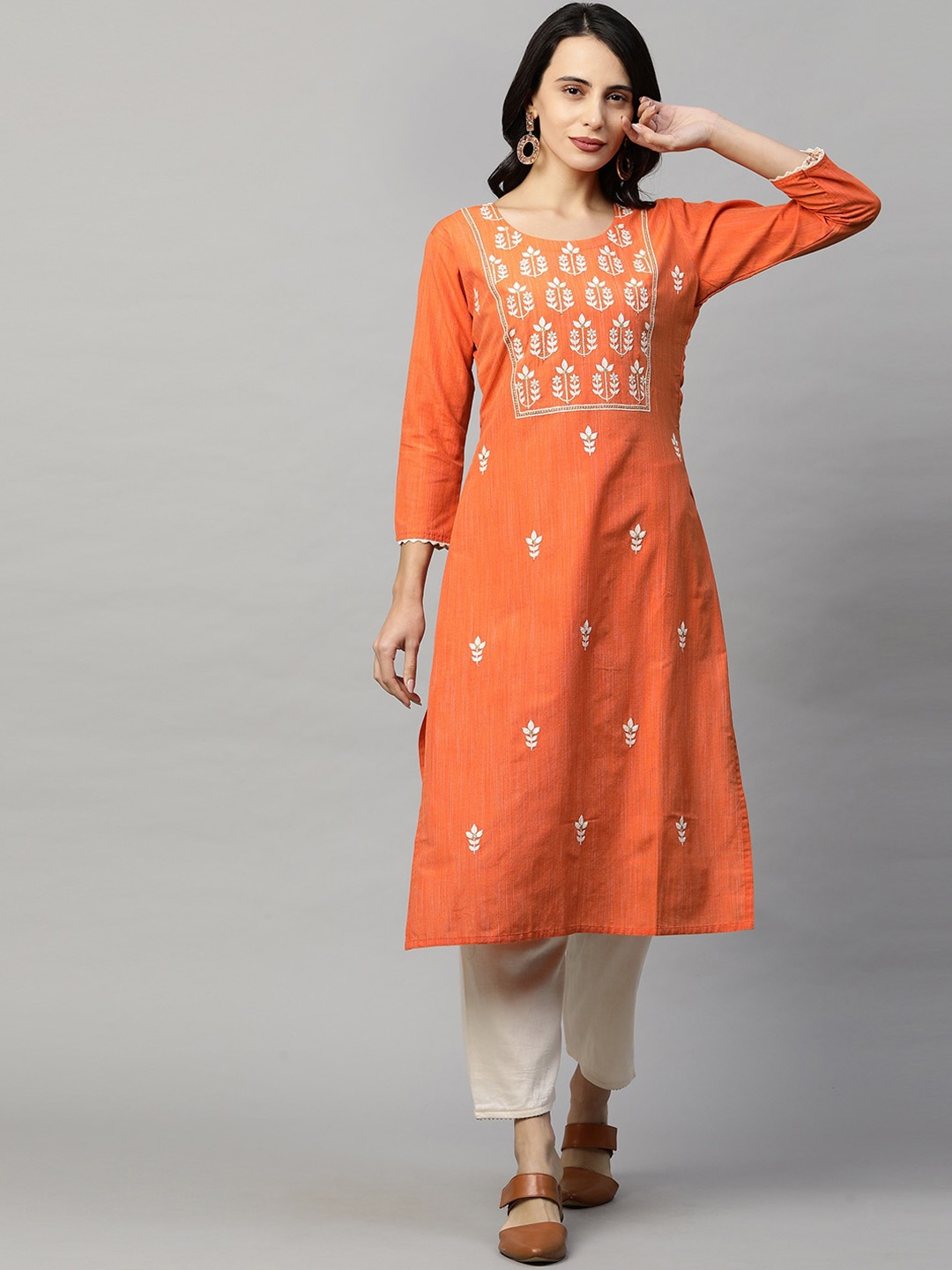 

FASHOR Women Orange Ethnic Motifs Embroidered Thread Work Kurta