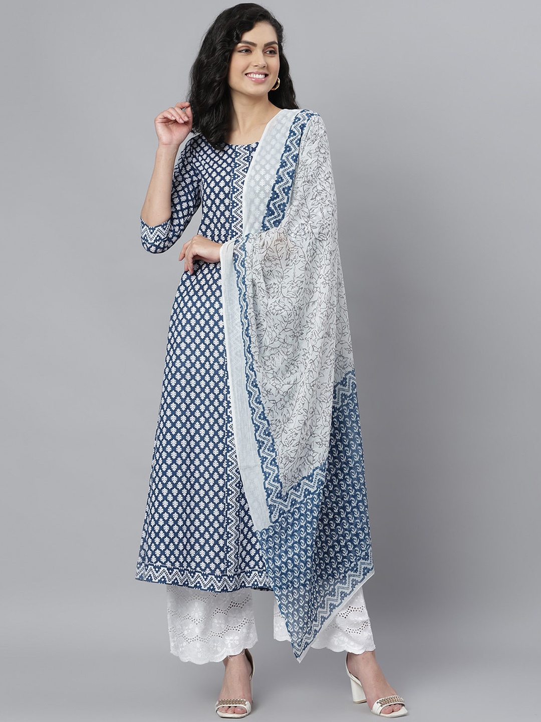 

Stylum Women Blue & White Geometric Printed Pure Cotton Kurta with Dupatta