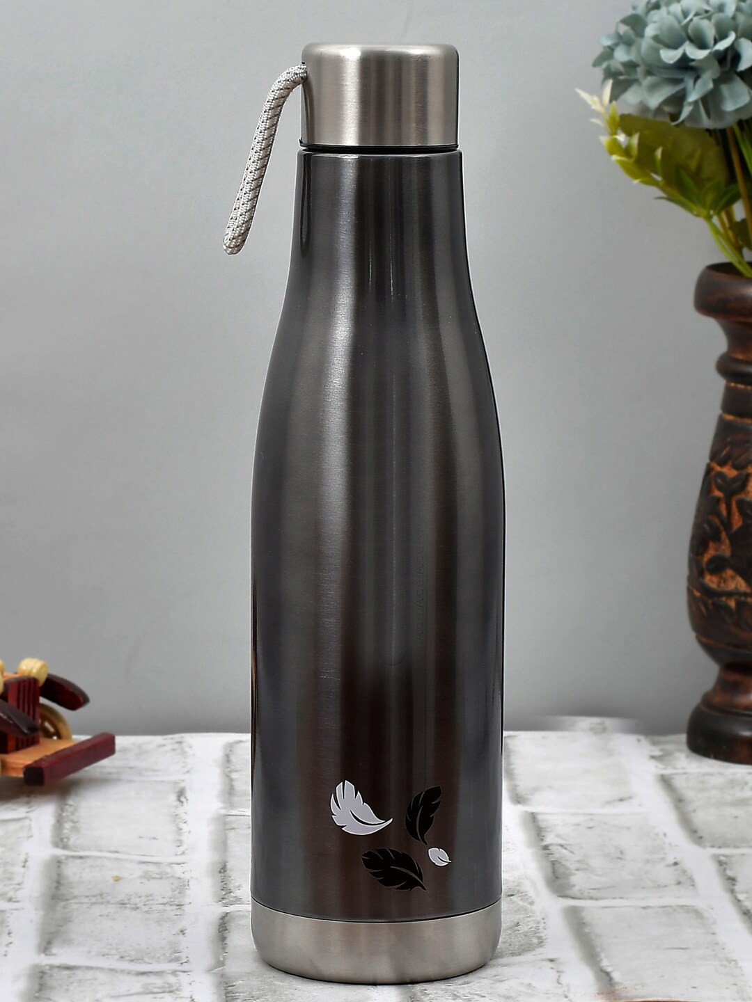 

Kuber Industries Charcoal Grey & Silver-Toned Solid Stainless Steel Flask