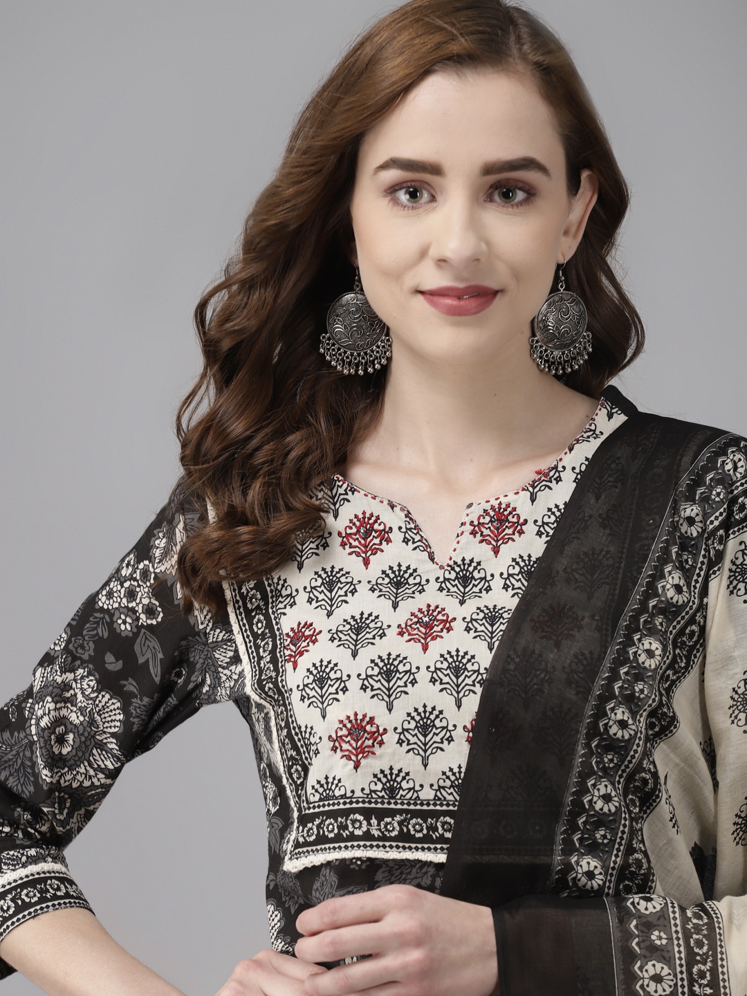 

Yufta Women Black & Off White Printed Pure Cotton Kurta with Trousers & Dupatta