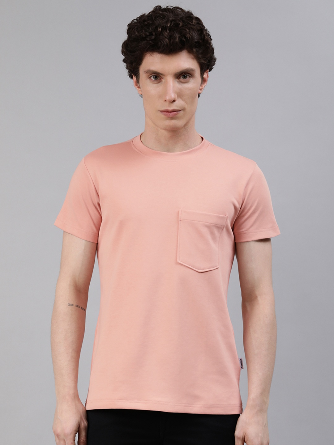 

Yuvraah Men Pink Chest Pocket T-shirt