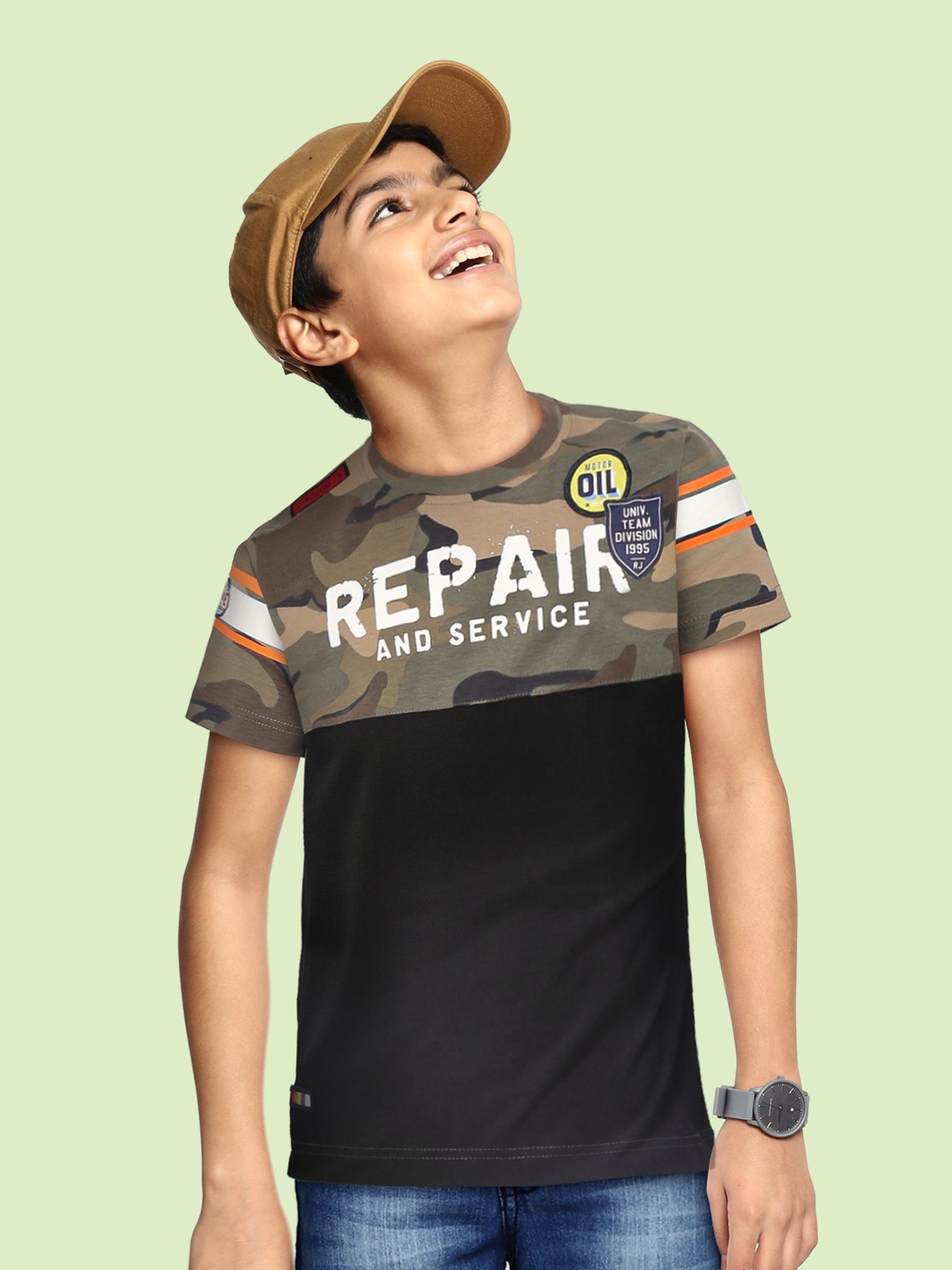 

RUFF Boys Black & Multicoloured Cotton Printed Slim Fit T-shirt