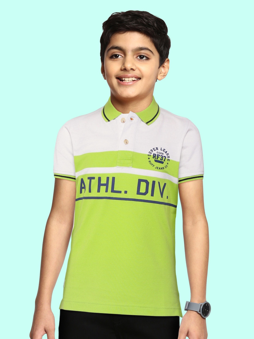 

RUFF Boys Green & White Printed Slim Fit T-shirt