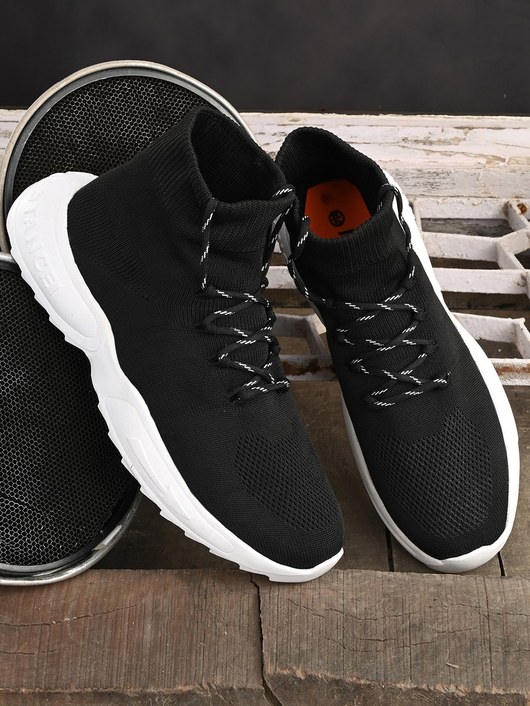 

AfroJack Men Black Woven Design High-Top Sneakers