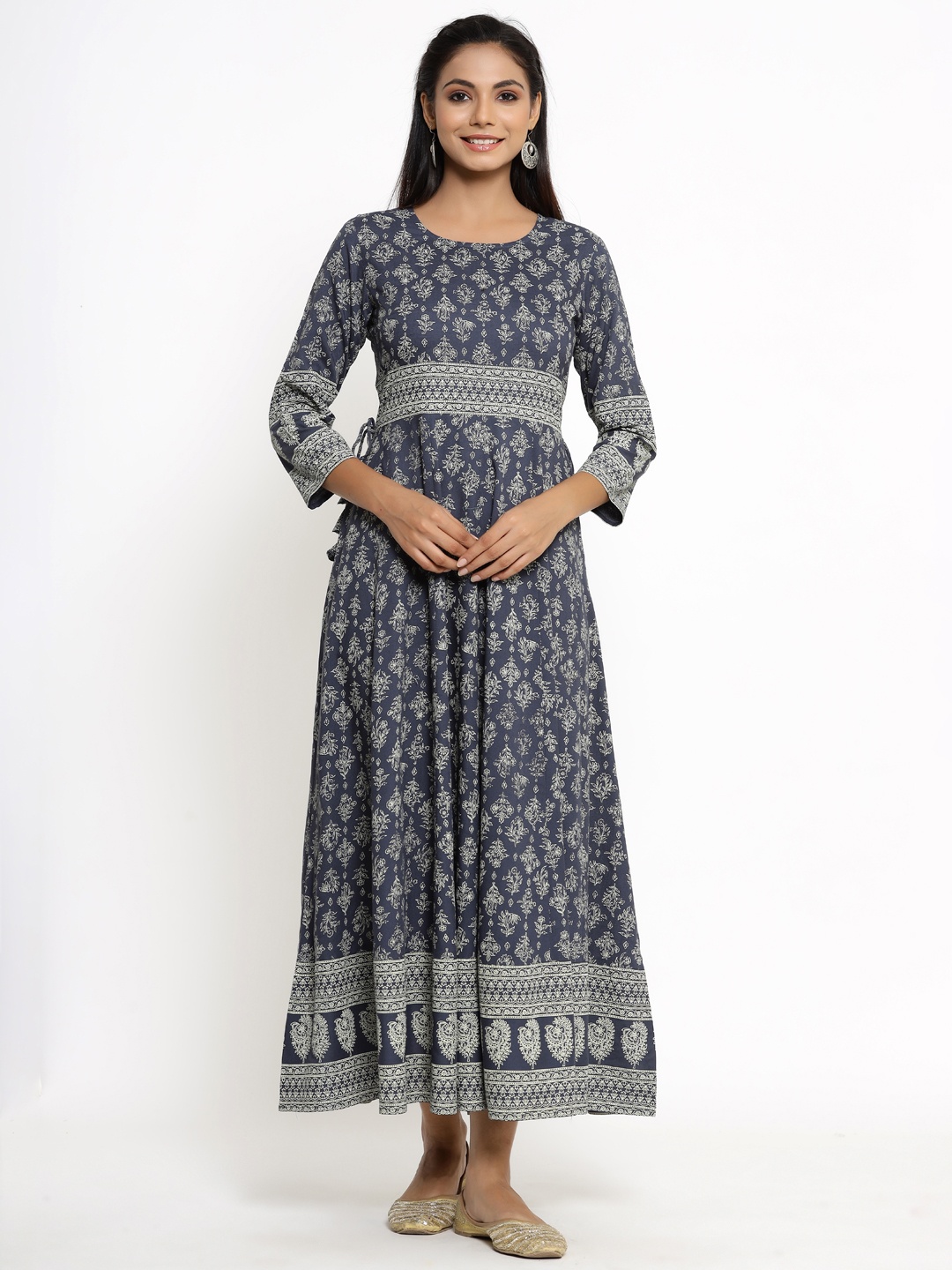 

kipek Grey & Off White Floral Ethnic Maxi Dress