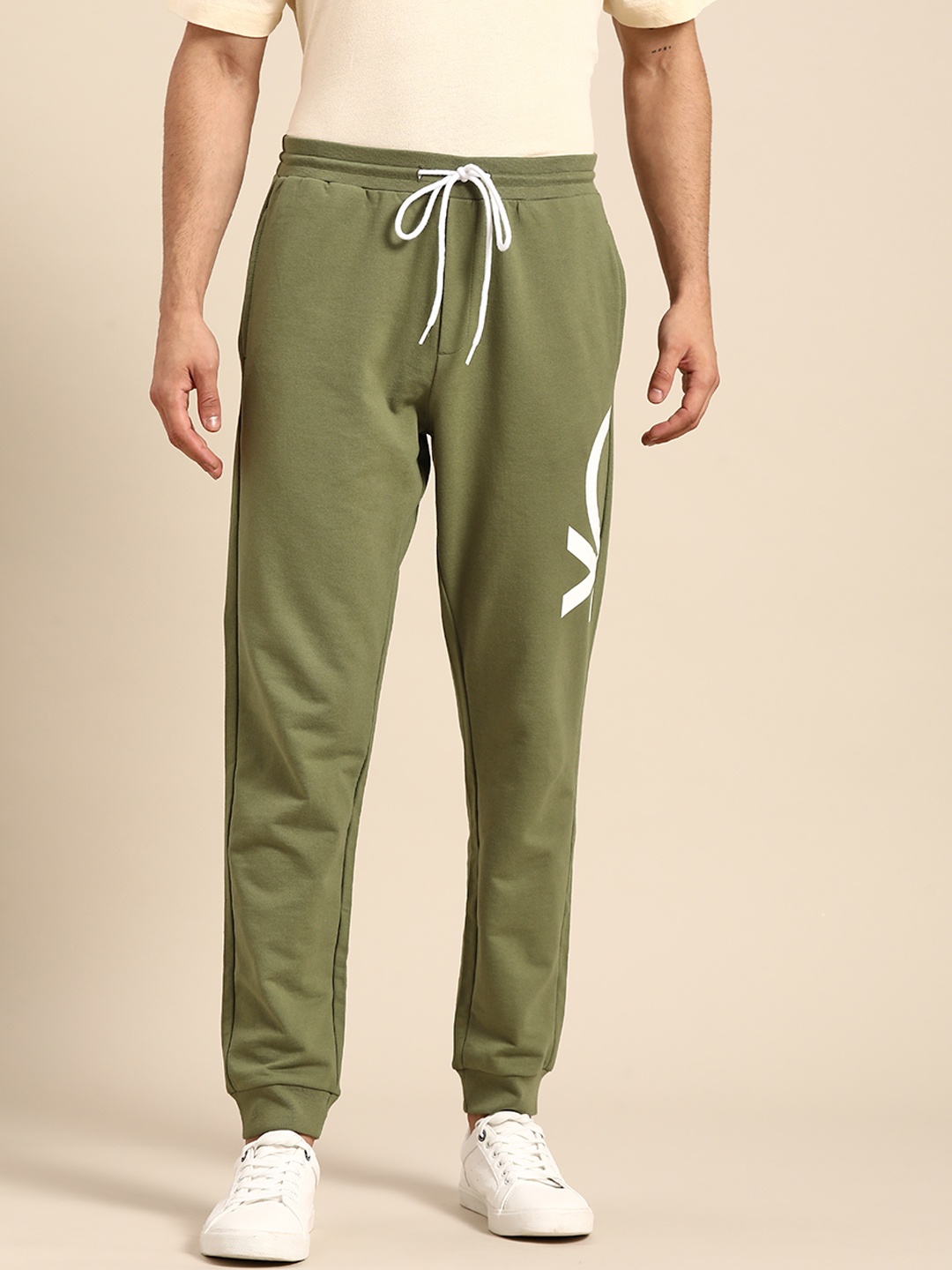 

United Colors of Benetton Men Green & White Solid Joggers