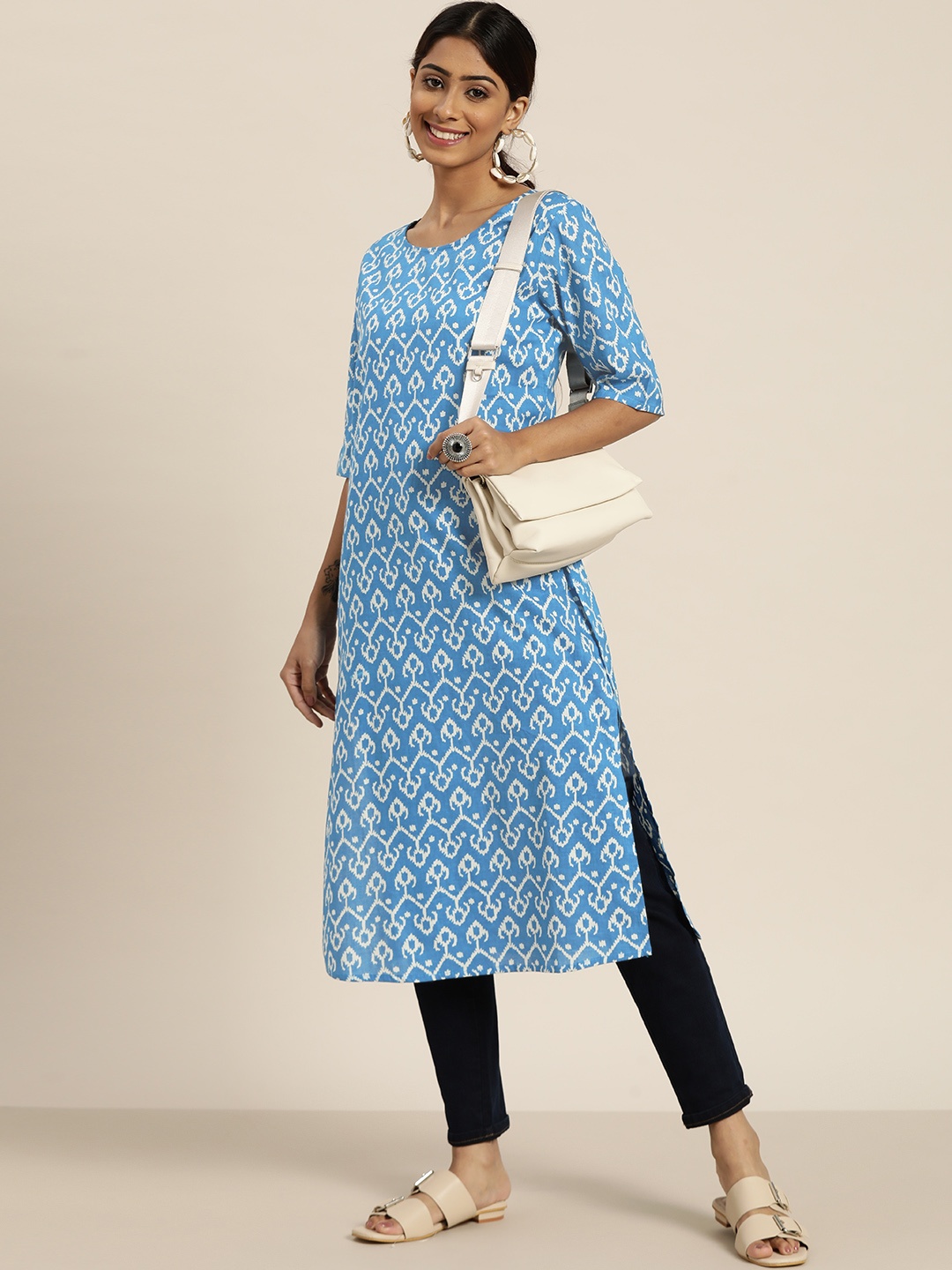 

Sangria Women Blue & Off White Pure Cotton Ethnic Motifs Print Kurta