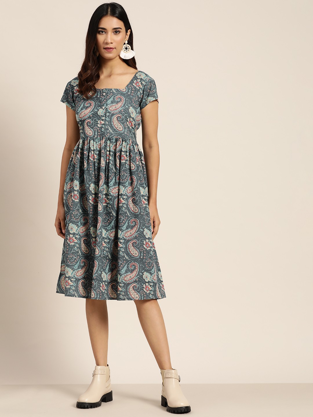 

Sangria Charcoal Grey & Blue Ethnic Print Cotton Fit & Flare Dress