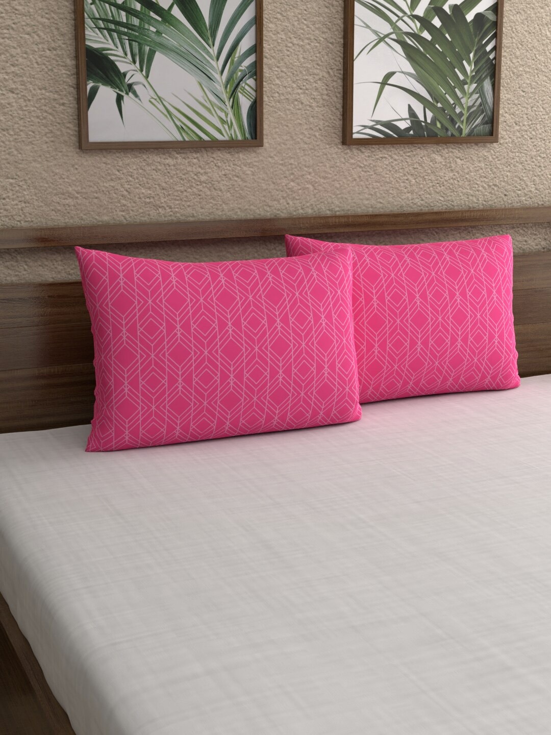 

Dreamscape Set Of 2 Pink Printed Cotton 140TC Pillow Covers