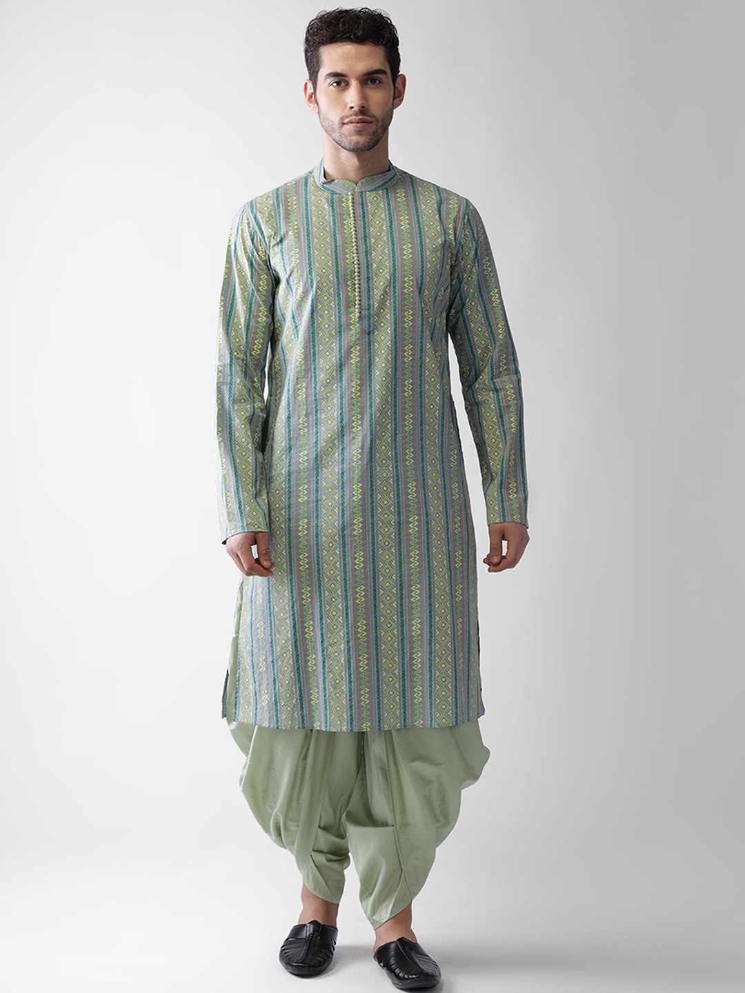 

Vartah Men Green Printed Regular Kurta with Patiala