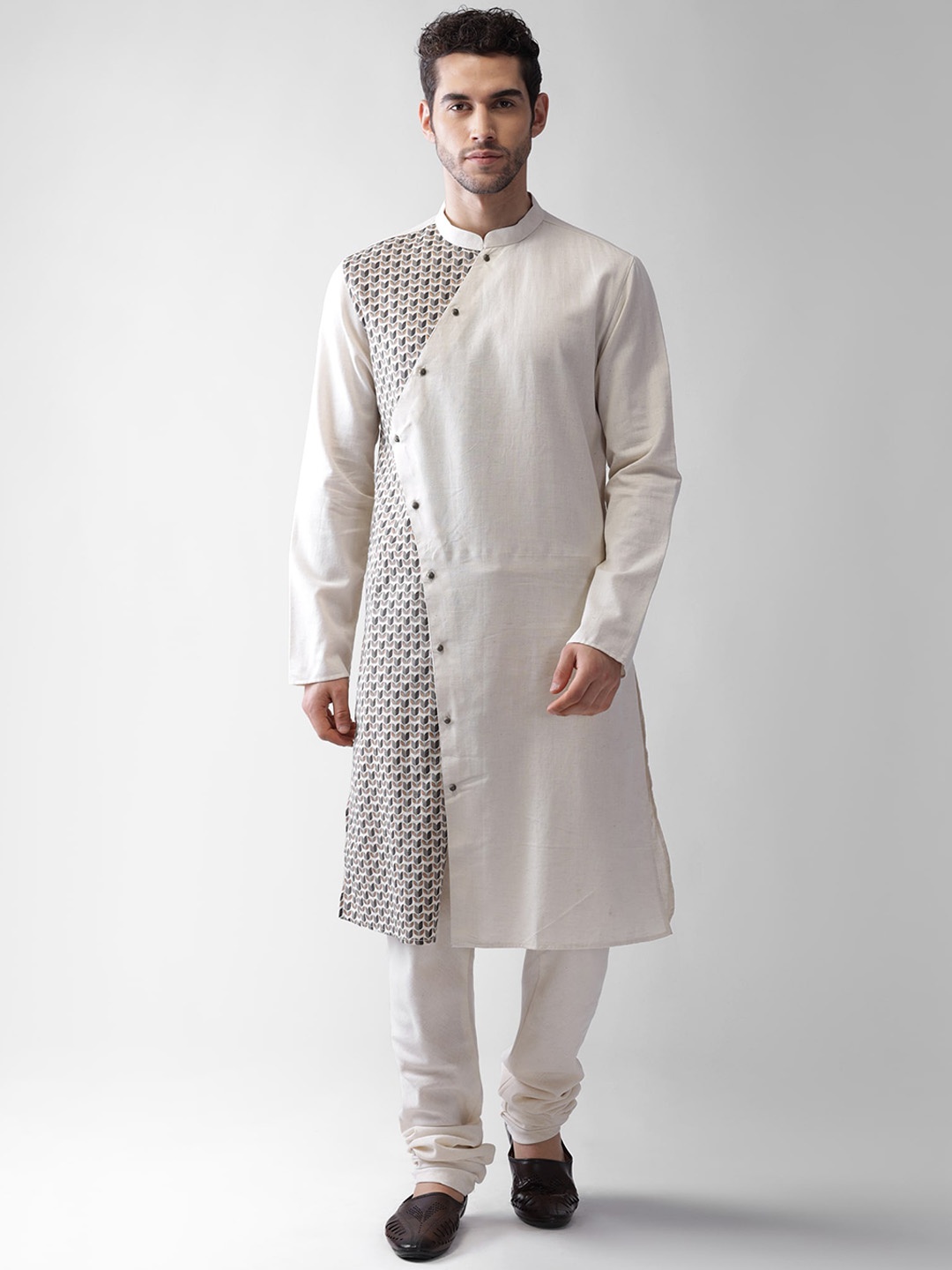 

Vartah Men Cream-Coloured Angrakha Kurta with Churidar