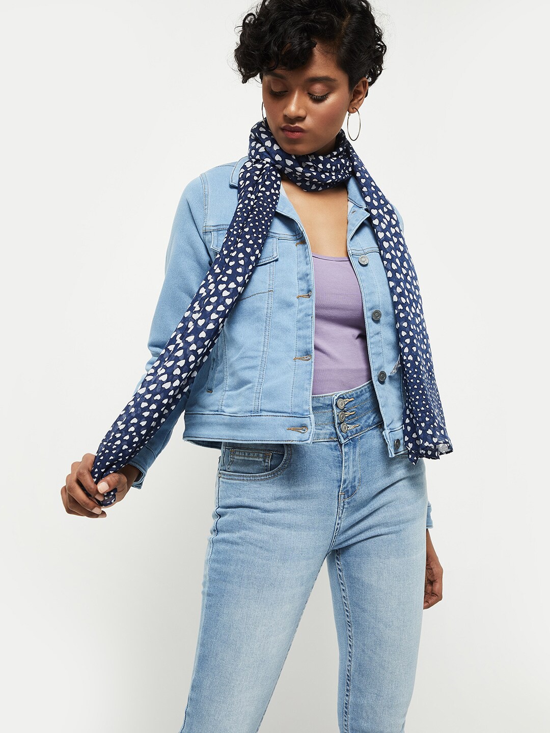 

max Women Blue Heart Printed Scarf