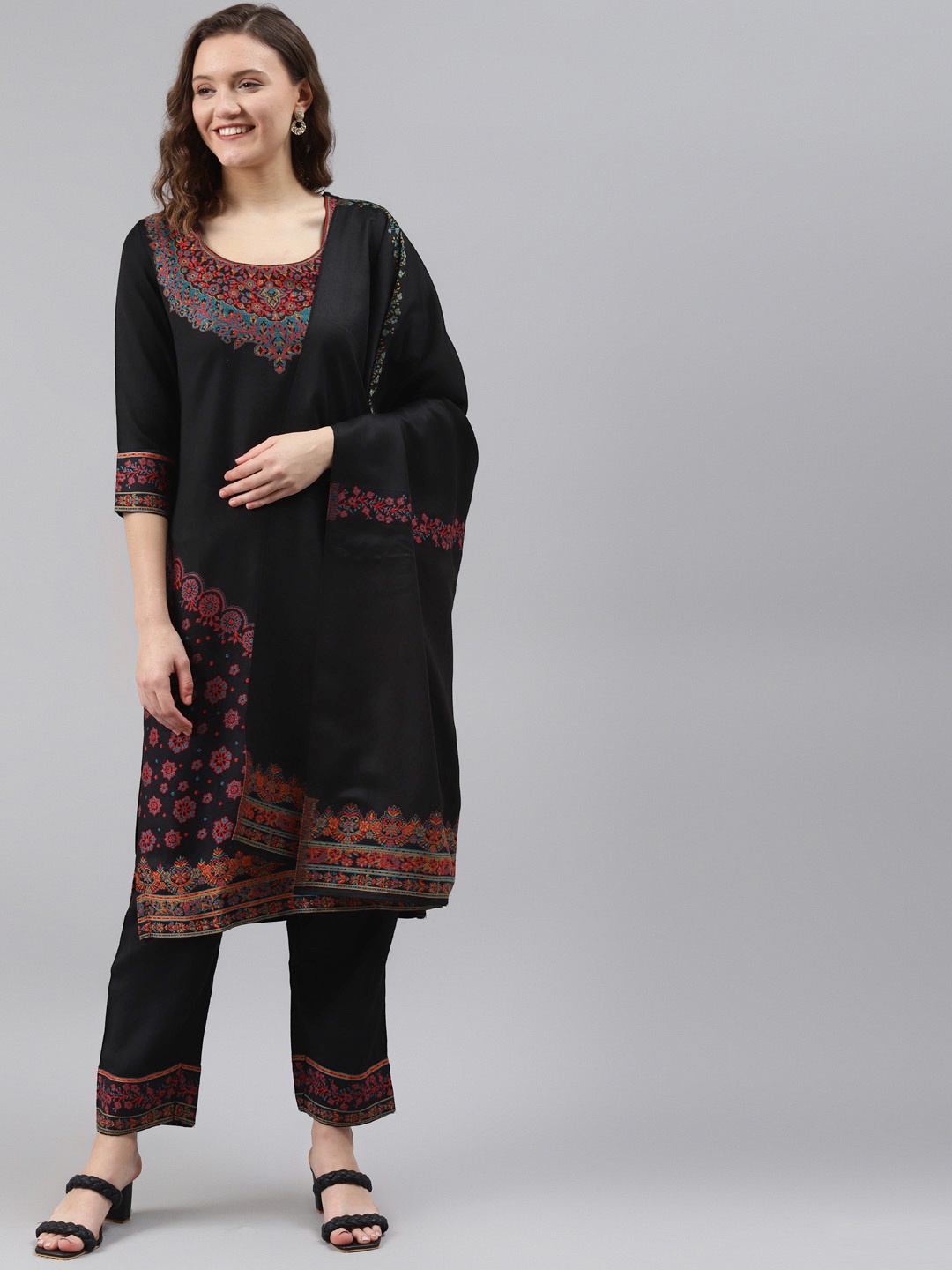 

Rangriti Women Black Printed Regular Kurta with Palazzos & With Dupatta