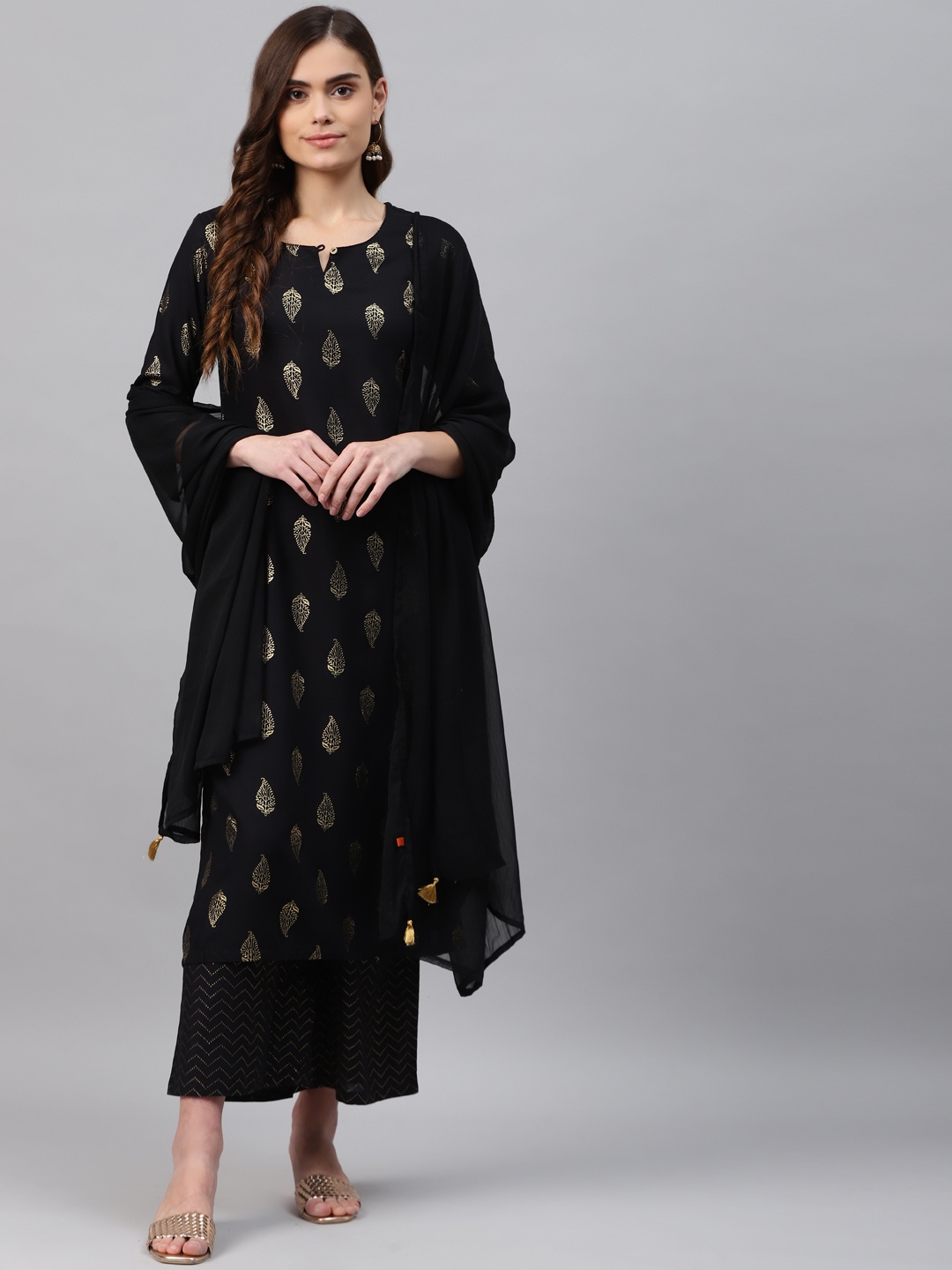 

Rangriti Women Black Ethnic Motifs Printed Regular Kurta with Palazzos & With Dupatta