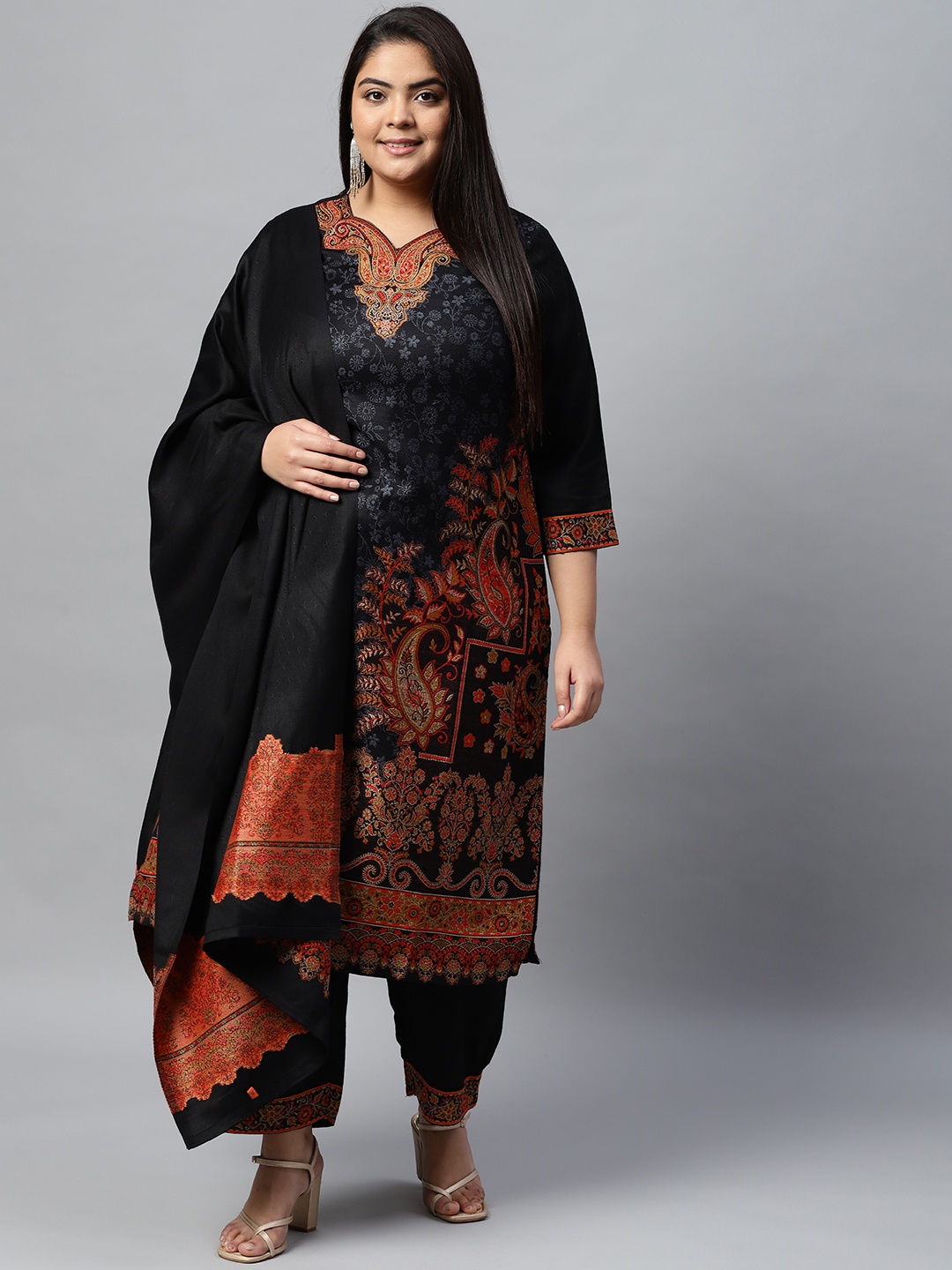 

Rangriti Women Black Ethnic Motifs Regular Kurta with Palazzos & With Dupatta
