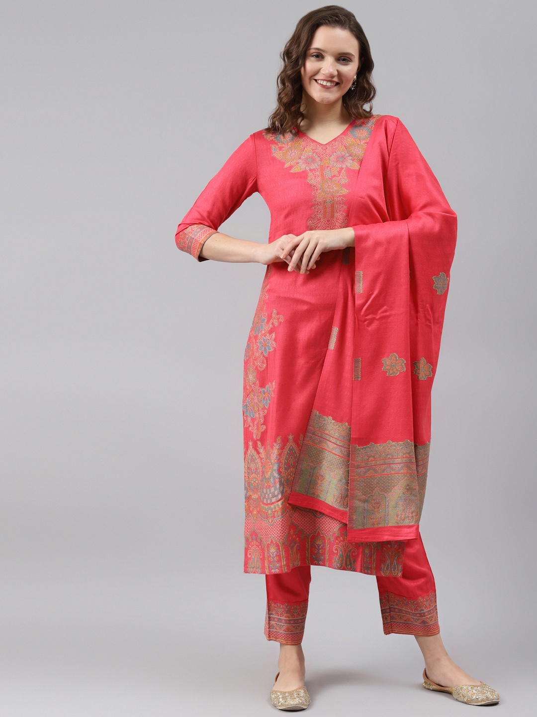 

Rangriti Women Fuchsia Pink Floral Printed Regular Kurta with Trousers & With Dupatta
