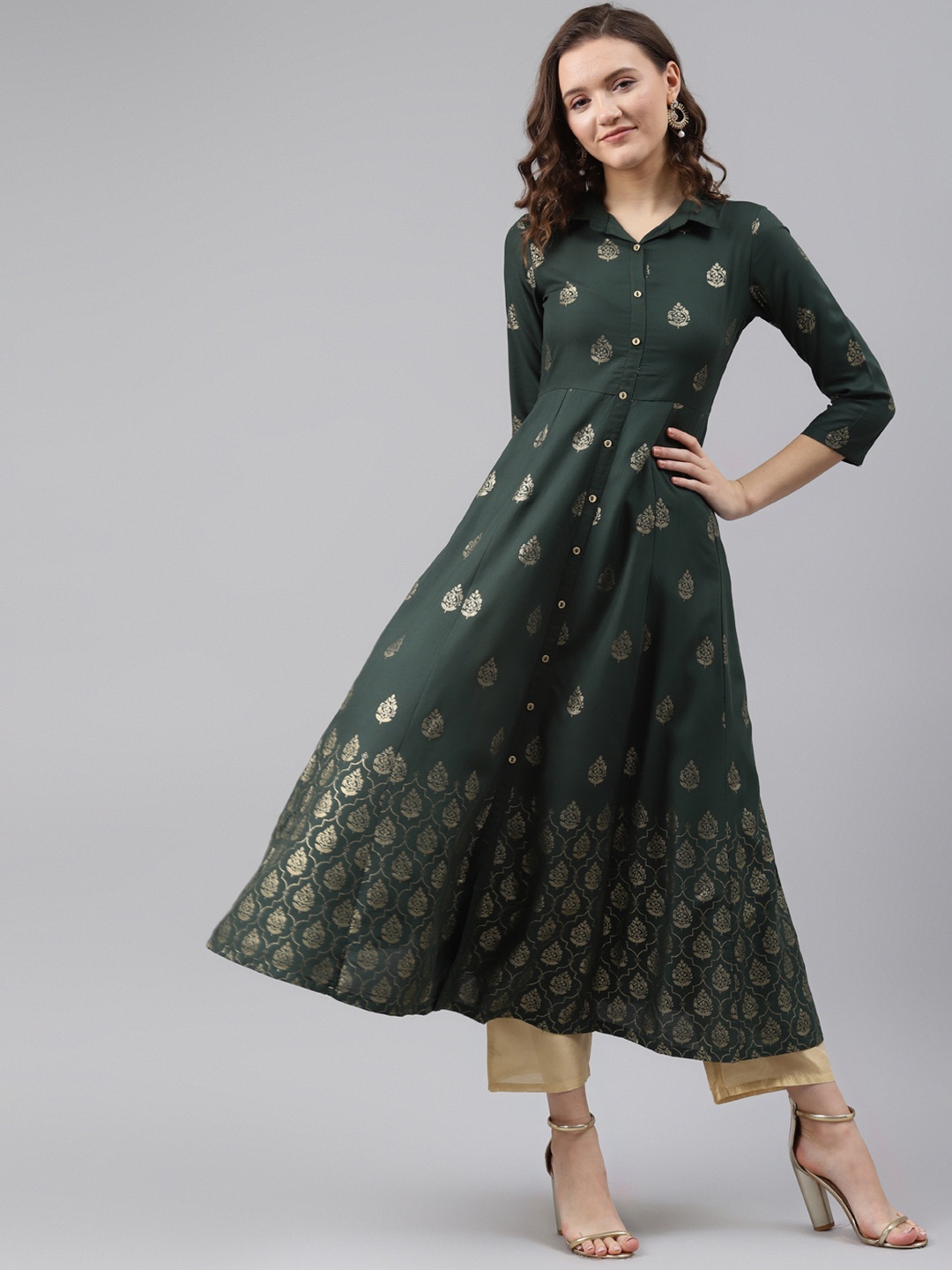 

Rangriti Women Green Anarkali Kurta
