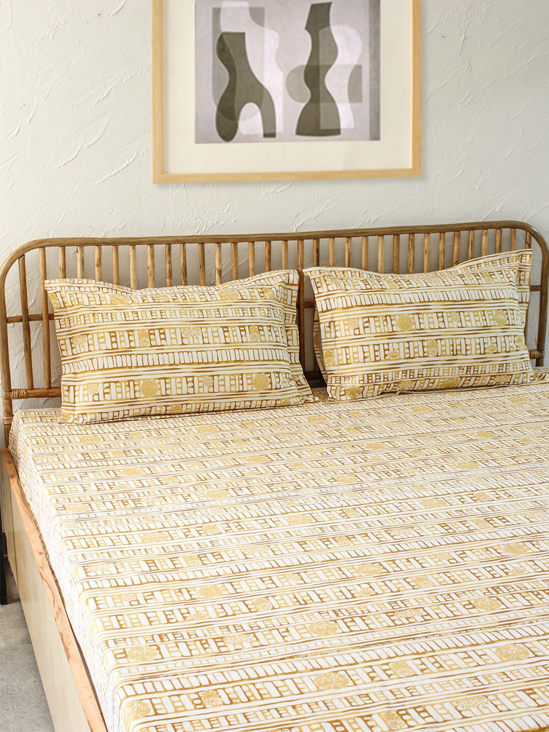 

House This Yellow & White Geometric 180 TC Queen Bedsheet with 2 Pillow Covers