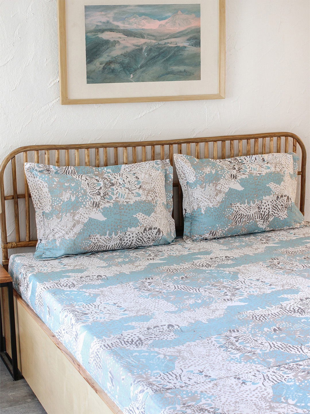 

House This Blue & White 180 TC Single Bedsheet with 1 Pillow Covers