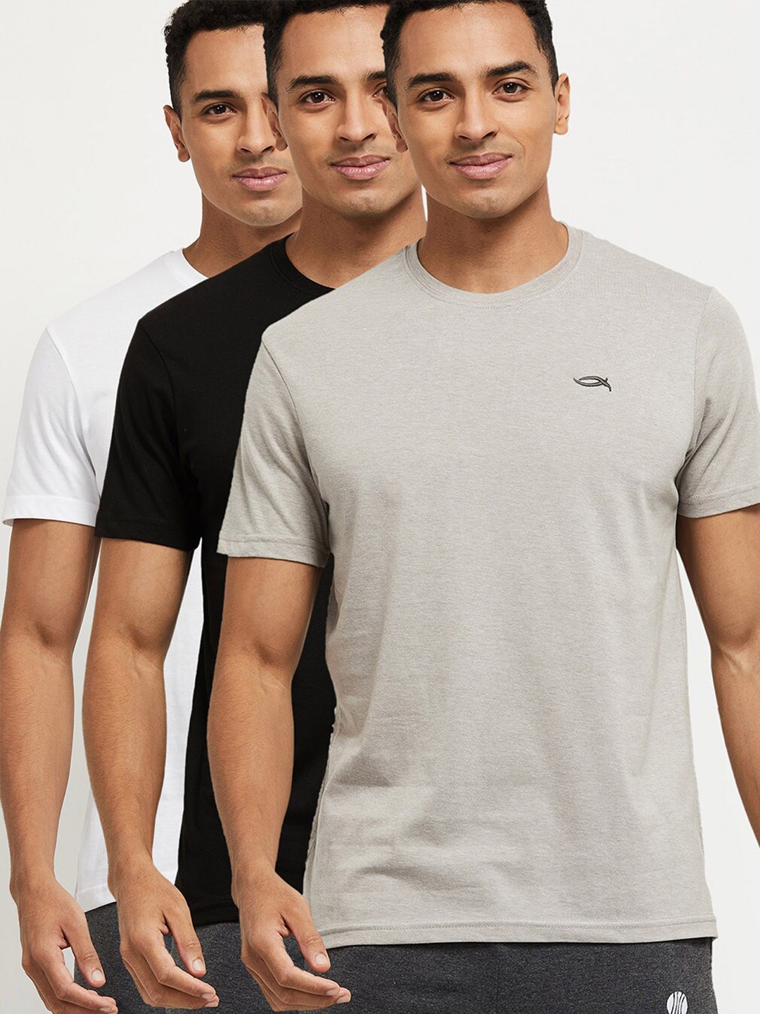 

max Men Grey Melange & Black Pack of 3 T-shirts
