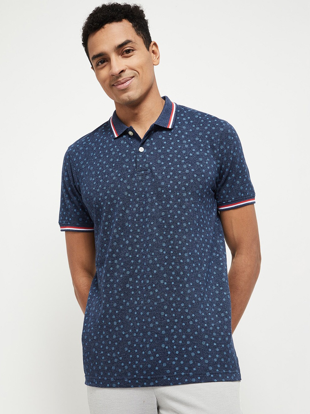 

max Men Blue Printed Polo Collar T-shirt