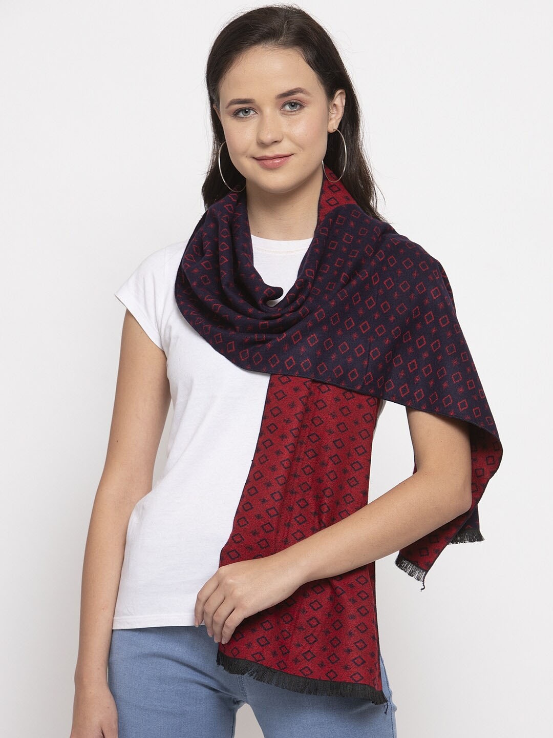 

Calvadoss Women Navy Blue & Red Printed Muffler