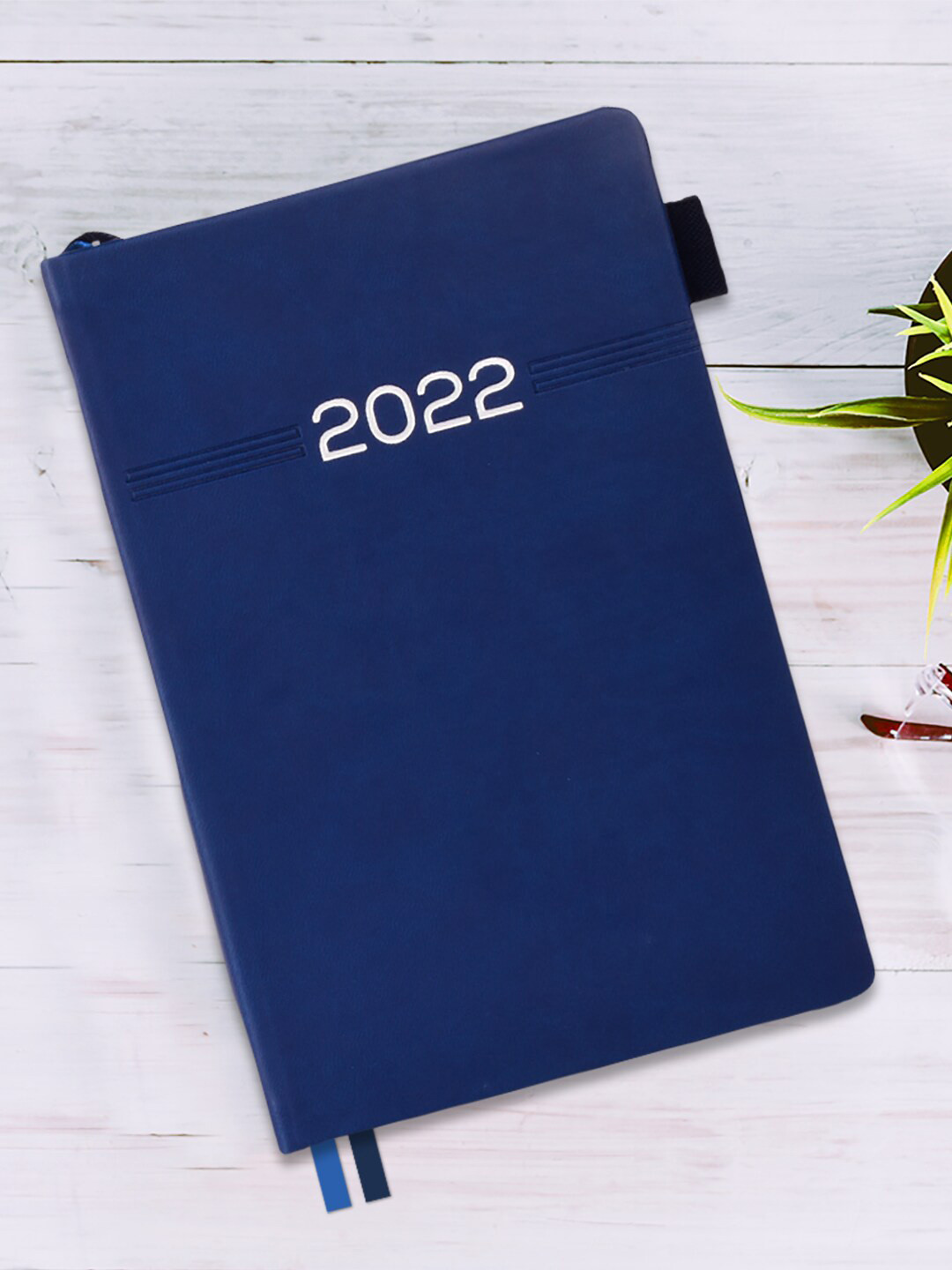 

Doodle Blue & White New Dawn 2022 Productivity Planner