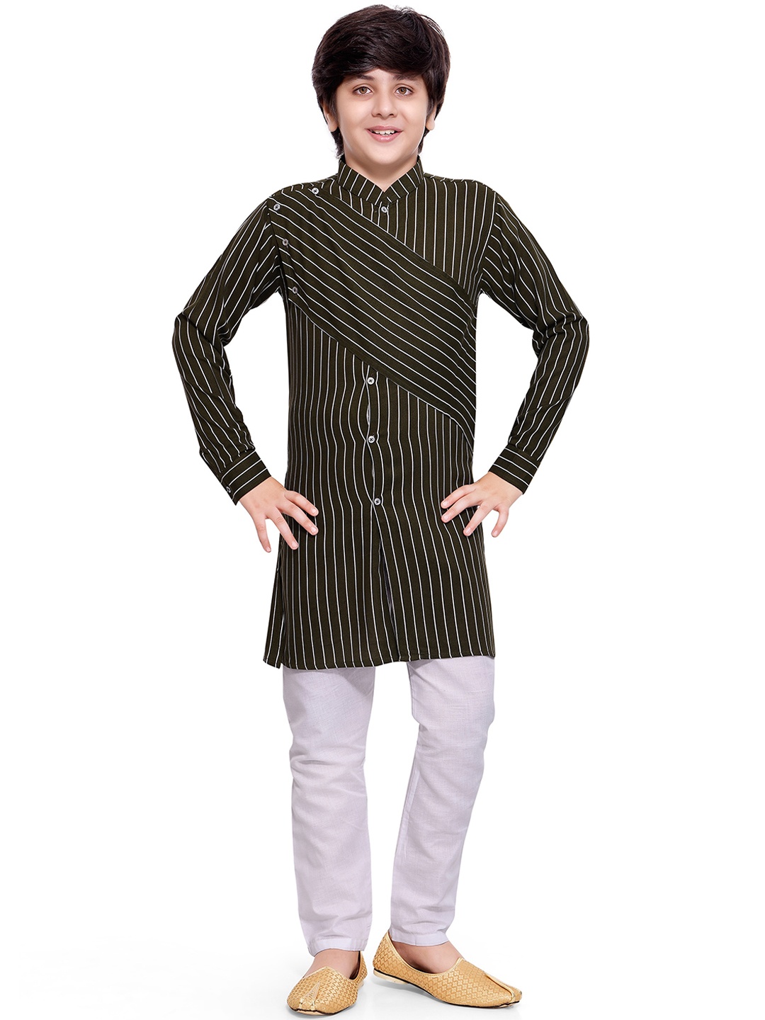 

Jeetethnics Boys Green Striped Regular Kurta with Pyjamas