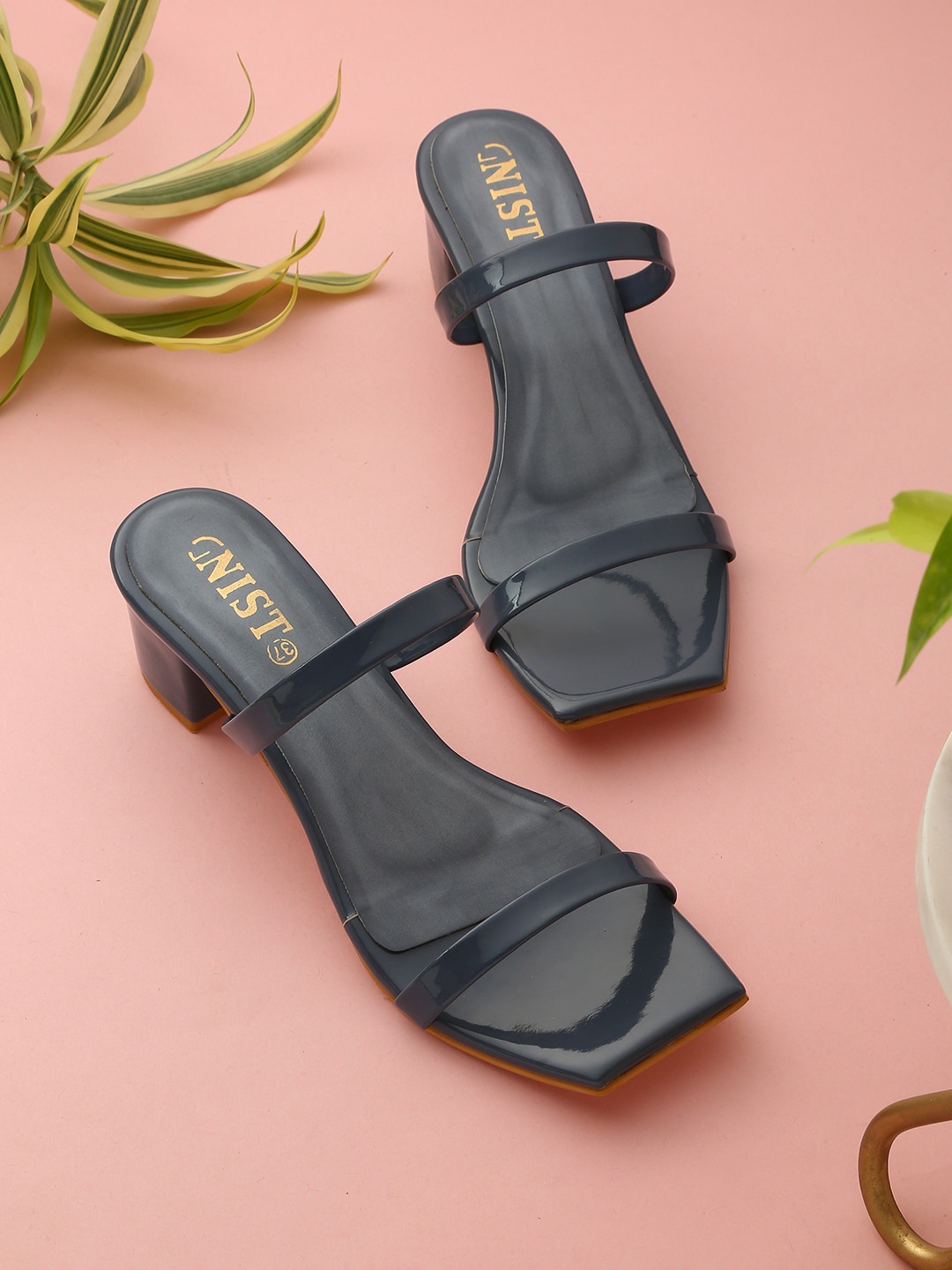 

GNIST Blue Block Sandals