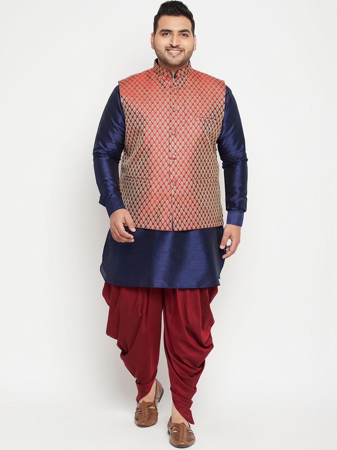 

VASTRAMAY Men Navy Blue Ethnic Motifs Regular Kurta with Patiala