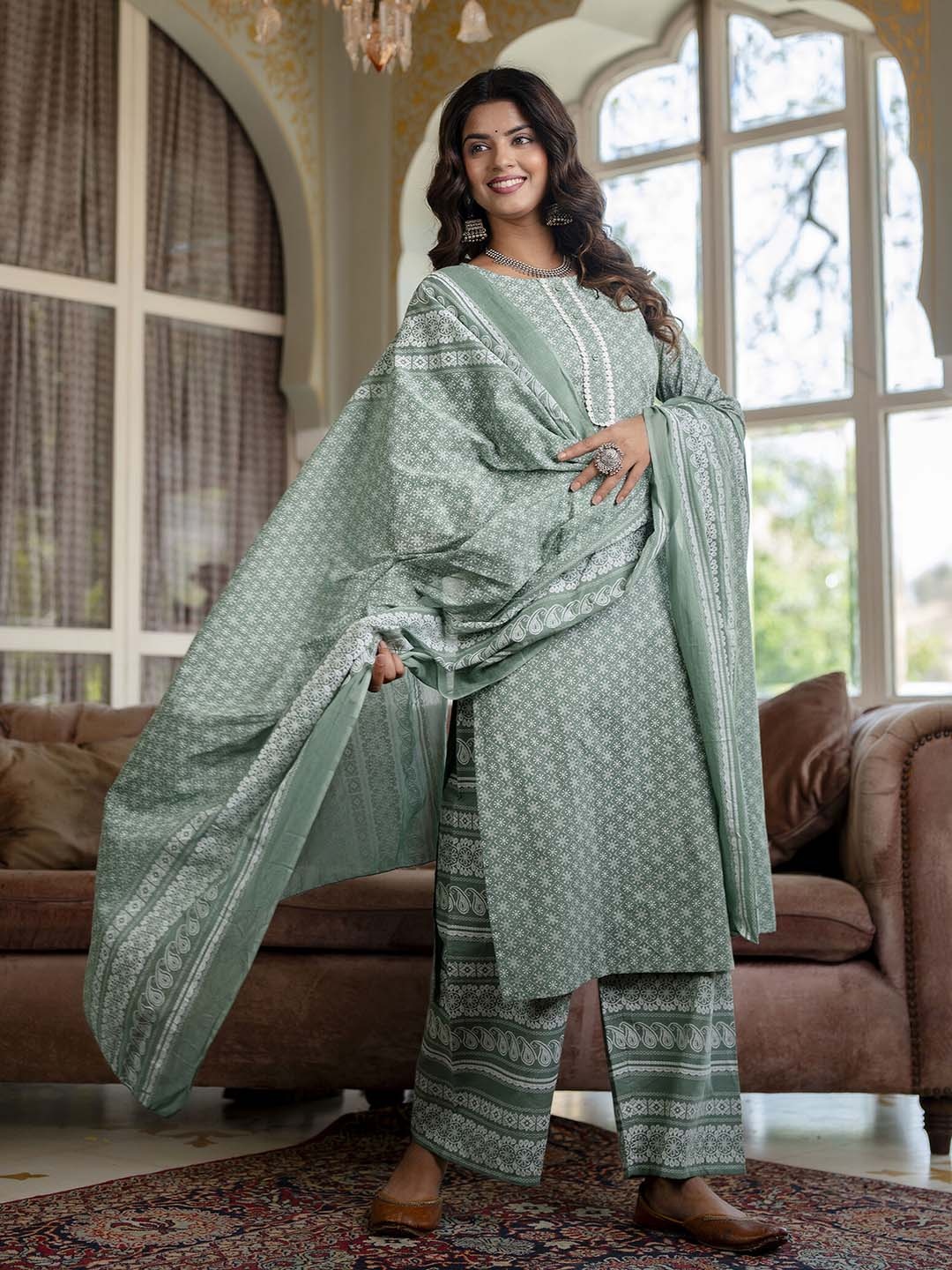 

Nayo Women Green Ethnic Motifs Printed Regular Pure Cotton Kurta with Palazzos & With Dupatta