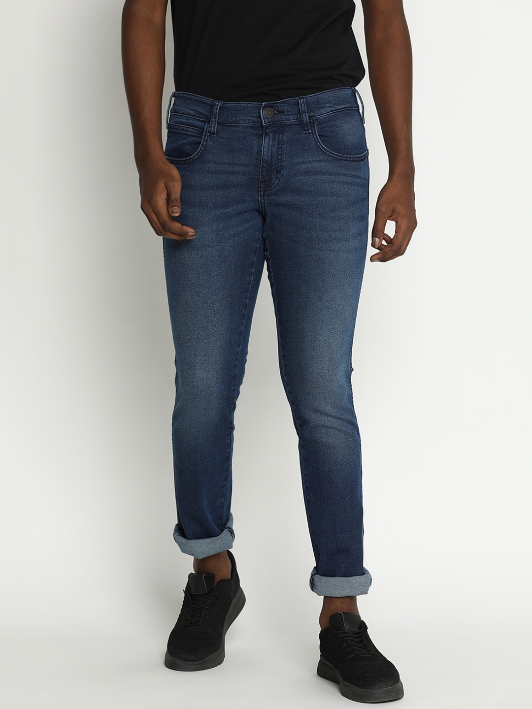 

Wrangler Men Blue Slim Fit Stretchable Jeans