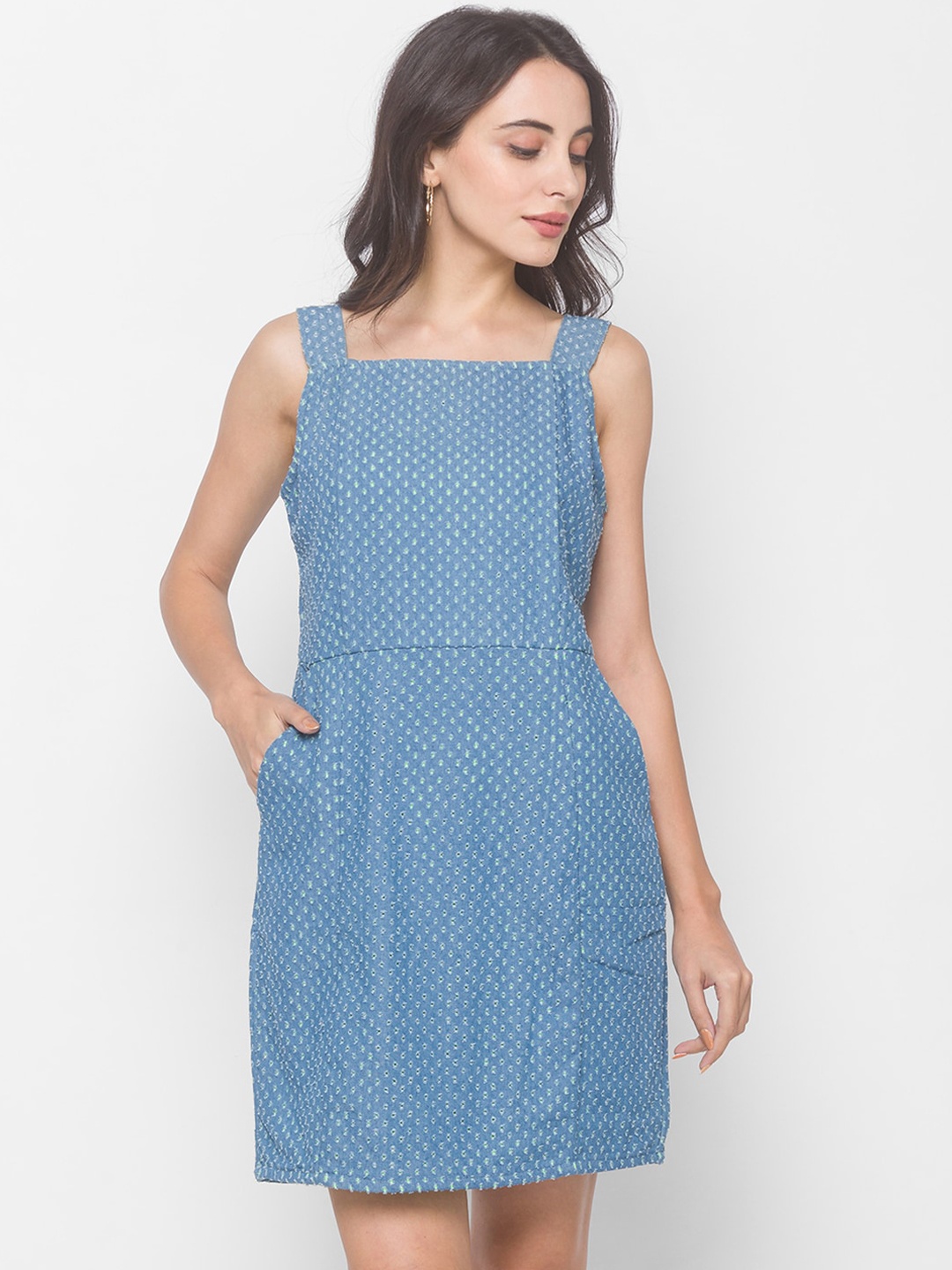 

Globus Blue & Off White Sheath Dress