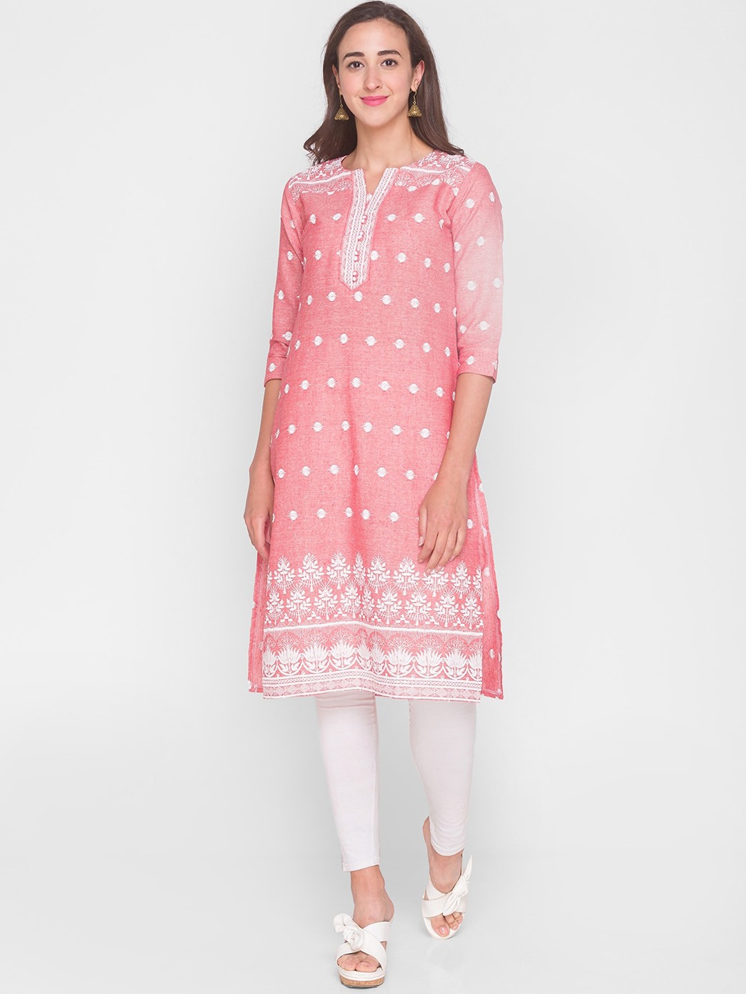 

ZOLA Women Pink & White Ethnic Motifs Embroidered Thread Work Kurta