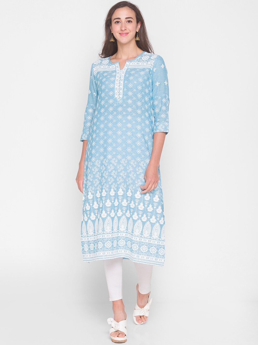 

ZOLA Women Blue & White Embroidered Lucknowi Chikankari Cotton Kurta
