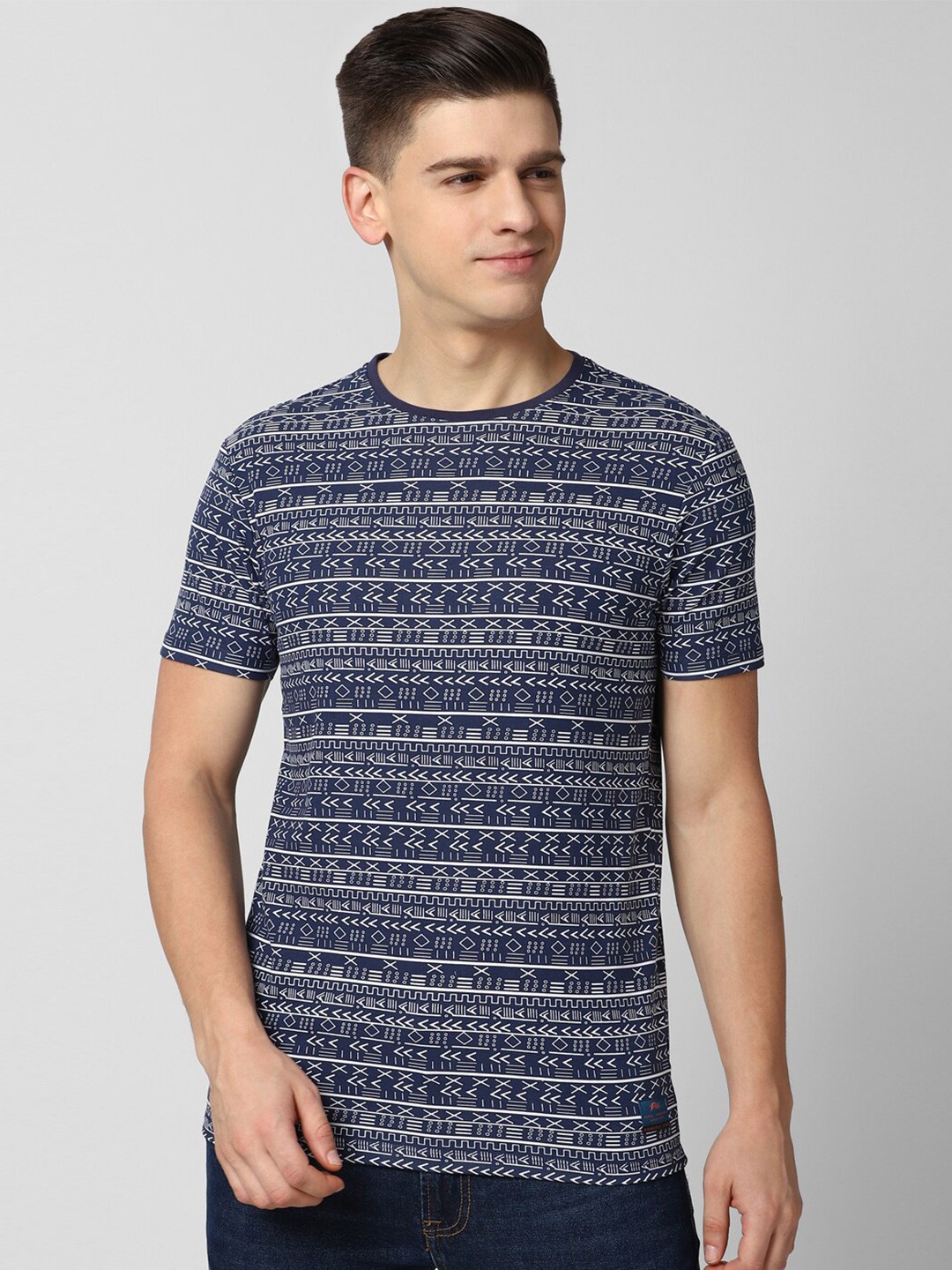 

Peter England Casuals Men Navy Blue Tribal Printed Slim Fit T-shirt