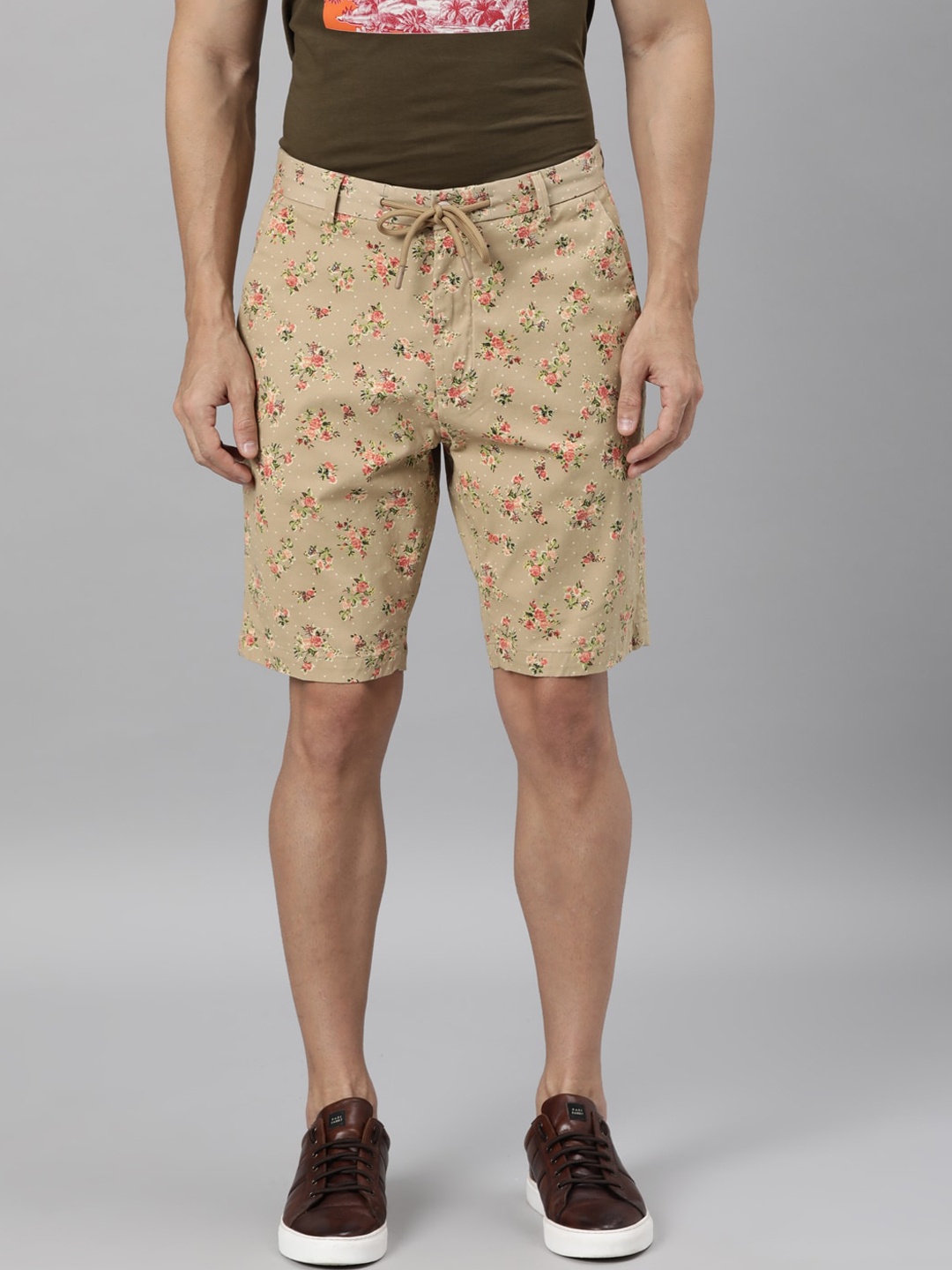 

RARE RABBIT Men Run Floral Printed Slim Fit Cotton Shorts, Beige