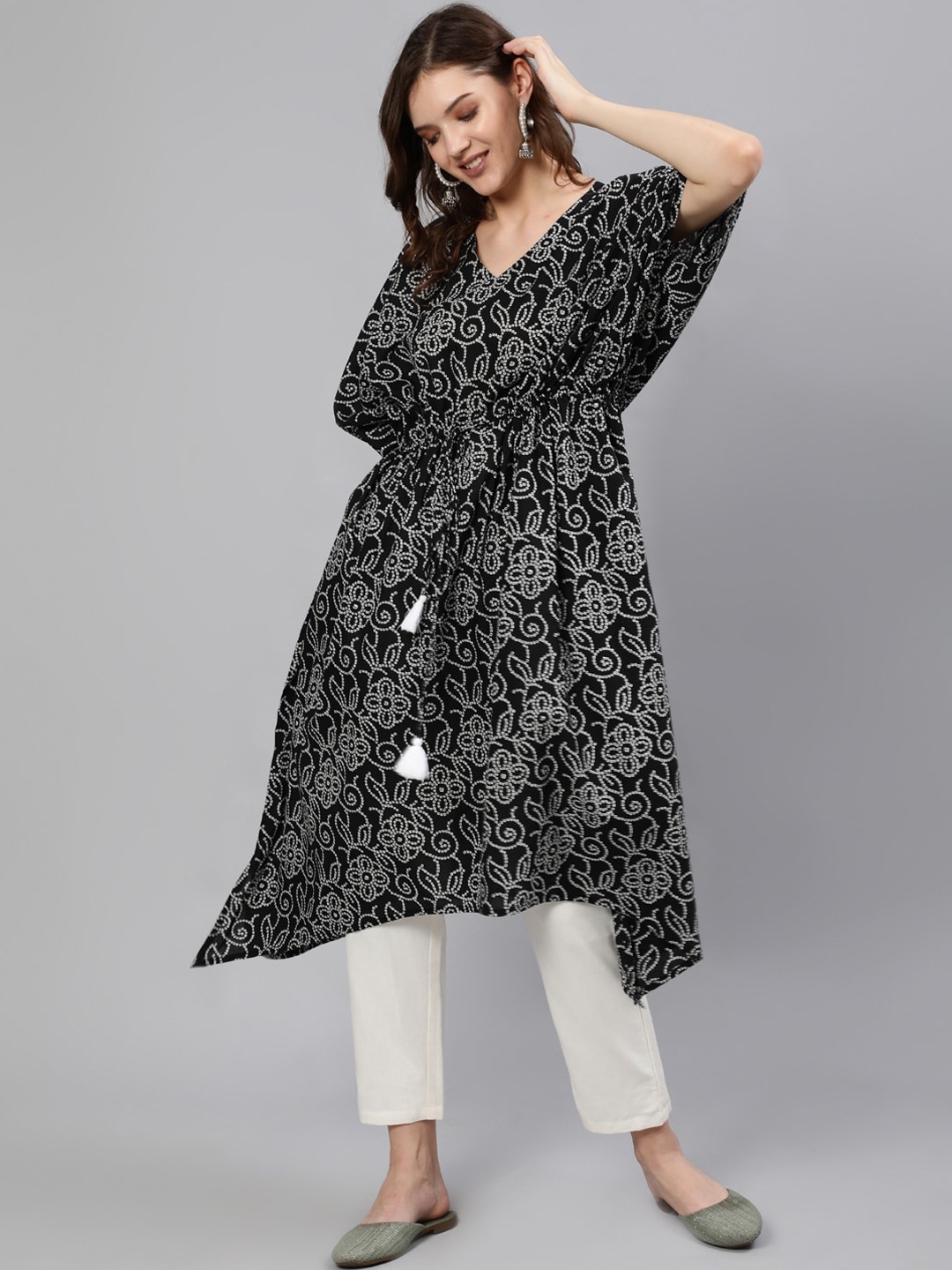 

Nayo Women Black Bandhani Print Kaftan Kurta