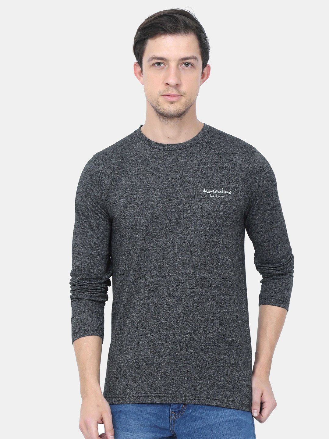 

Masculino Latino Men Black T-shirt